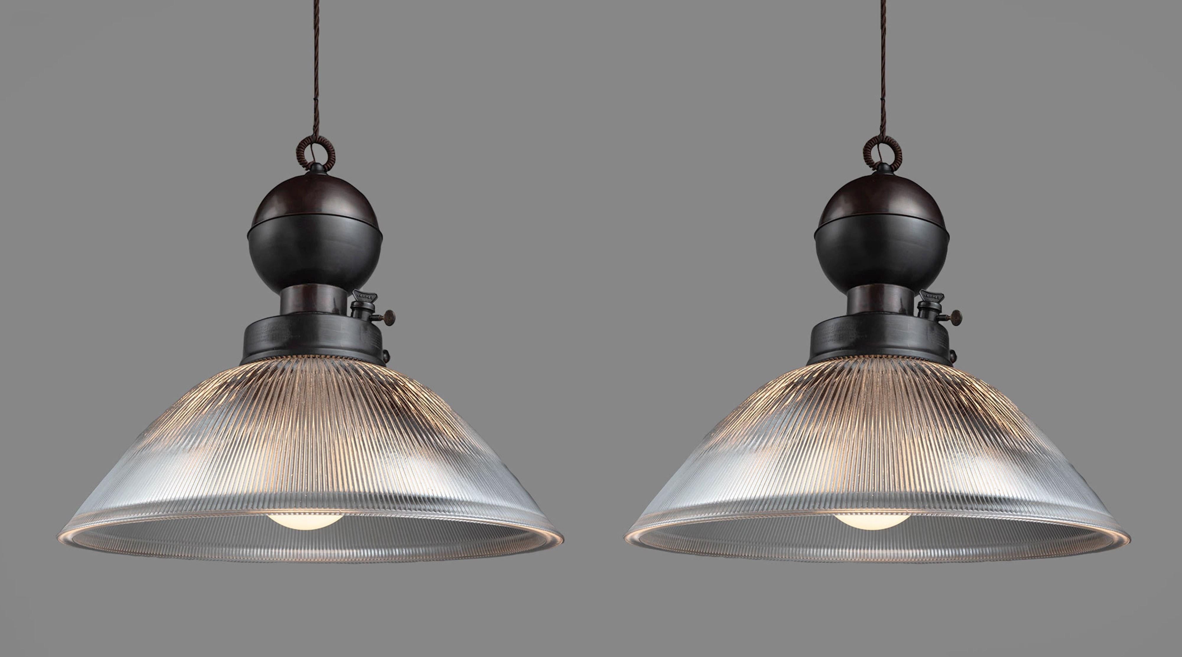 Contemporary Industrial Glass & Brass Gas Lamp Pendant, Italy, 21st century For Sale