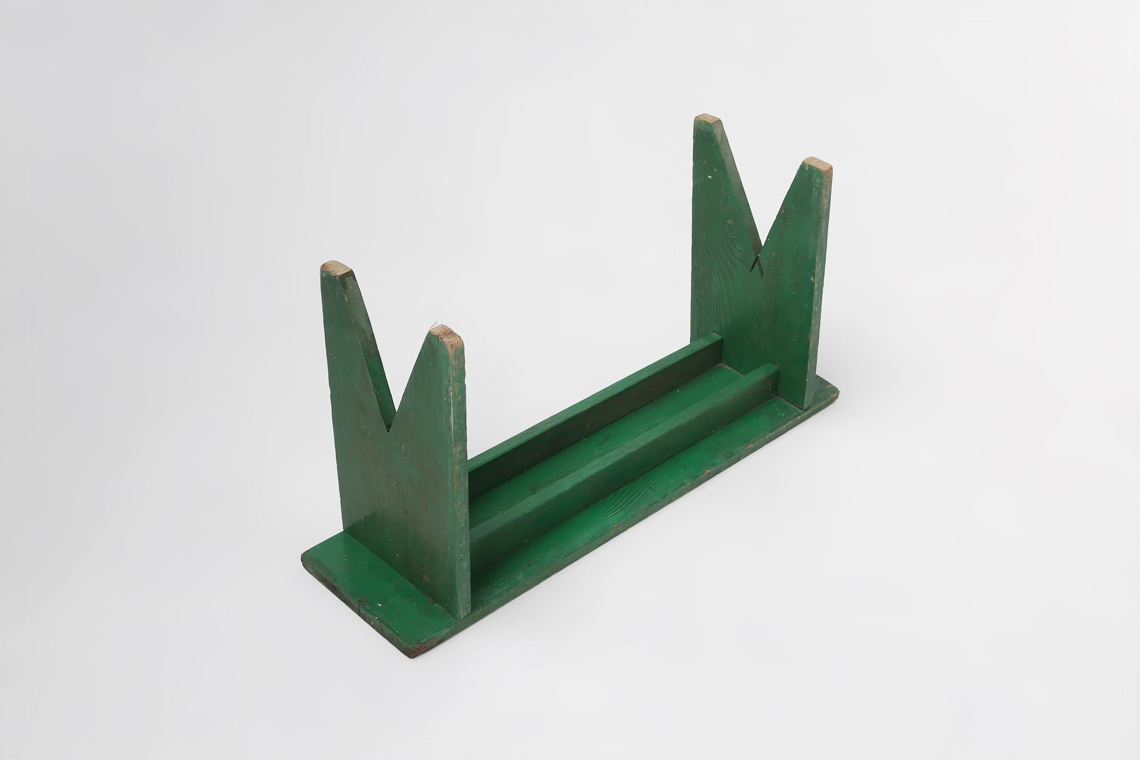 Industrial green bench with V-cut legs, France ca. 1900 4