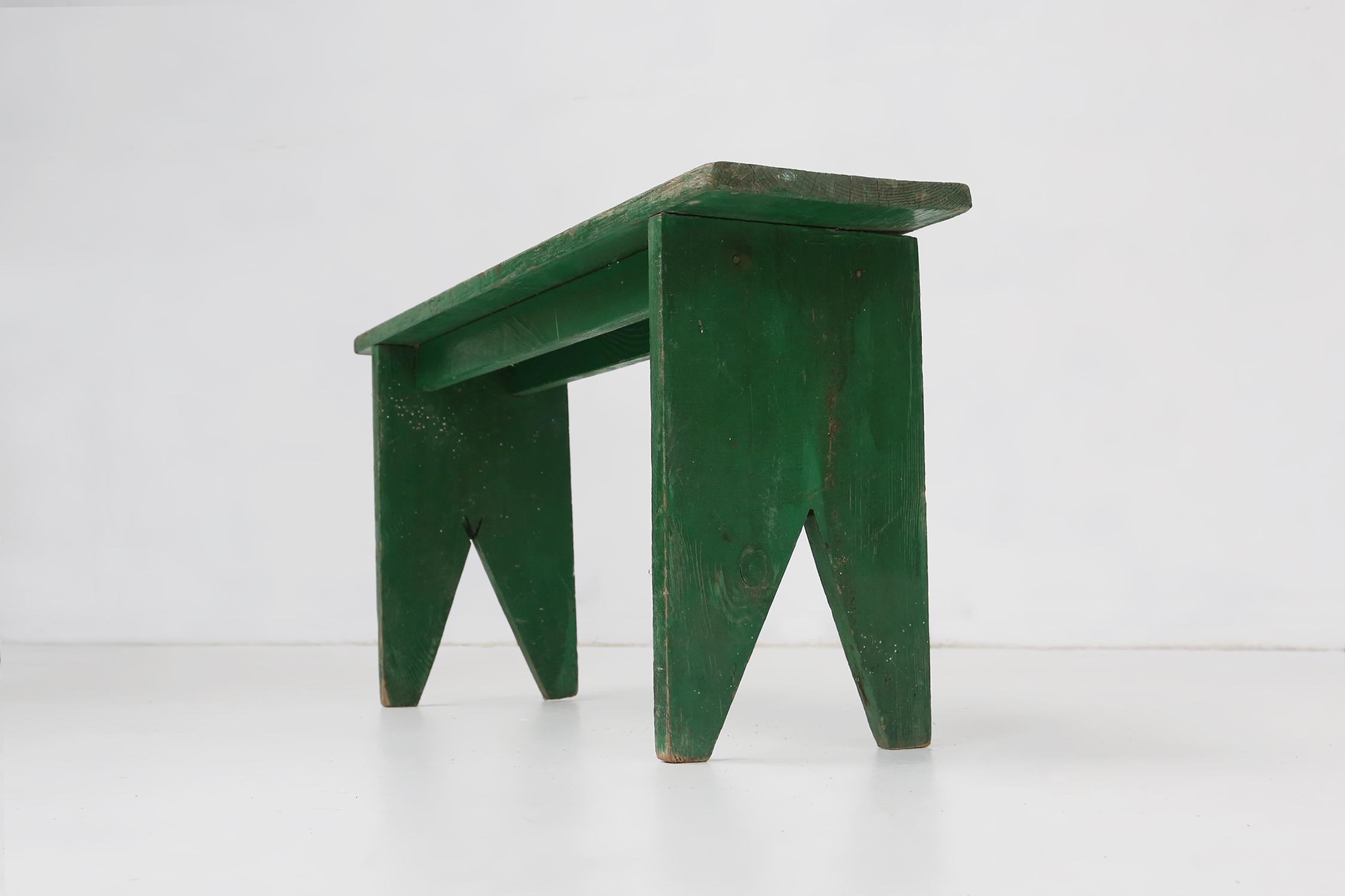 Industrial green bench with V-cut legs, France ca. 1900 2