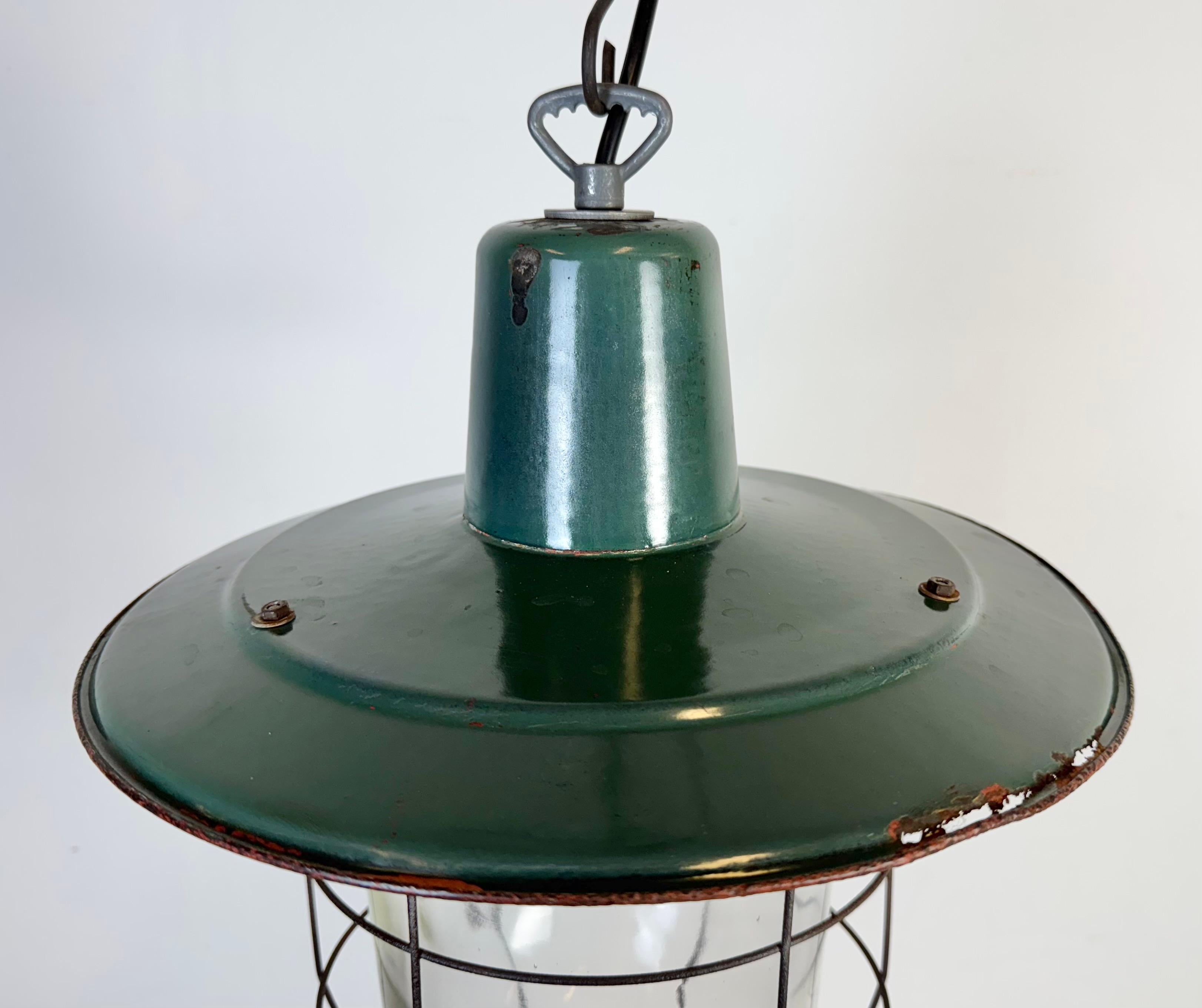 Industrial Green Enamel Cage Pendant Light, 1960s In Fair Condition For Sale In Kojetice, CZ