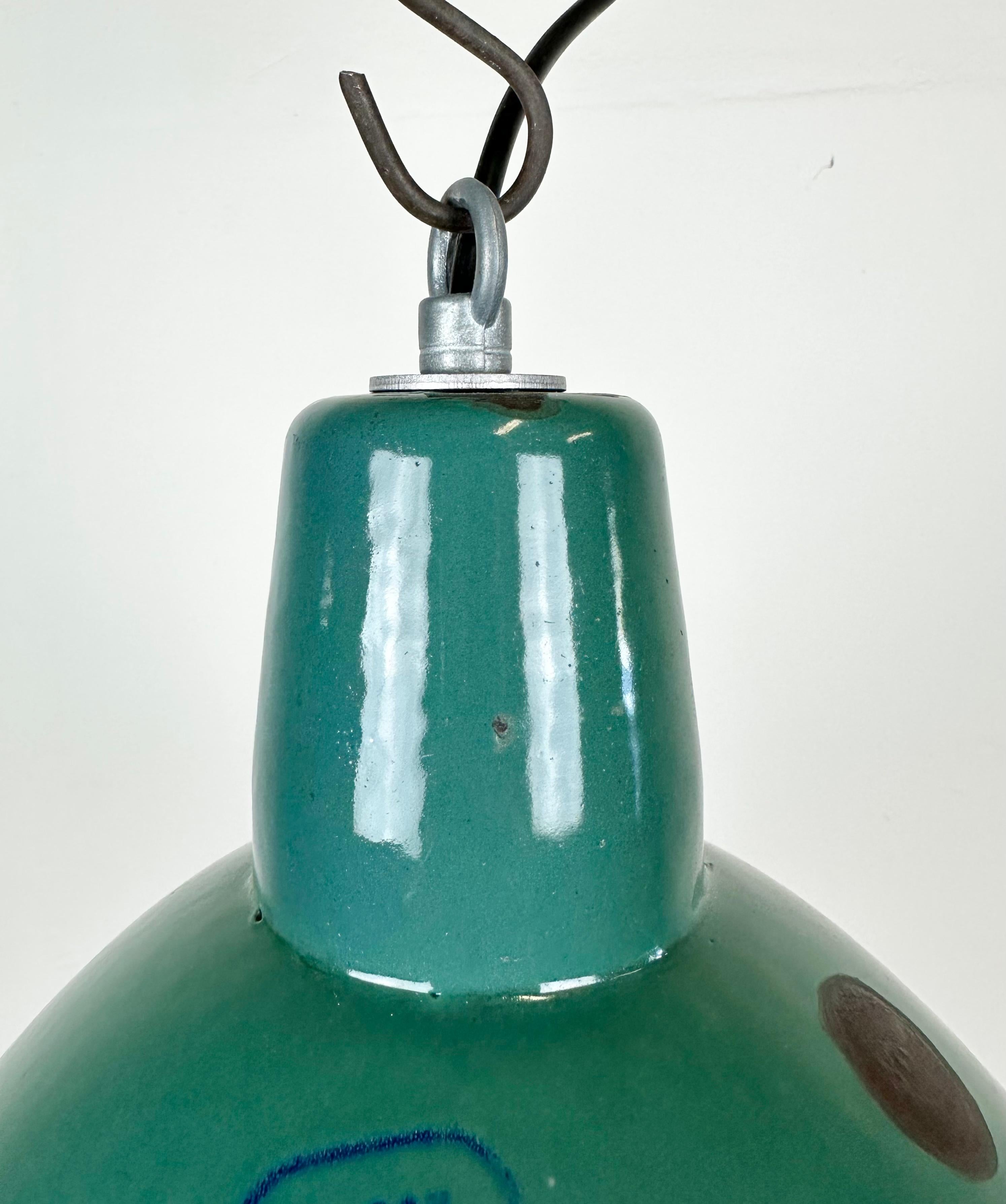 Industrial Green Enamel Factory Lamp, 1960s For Sale 7