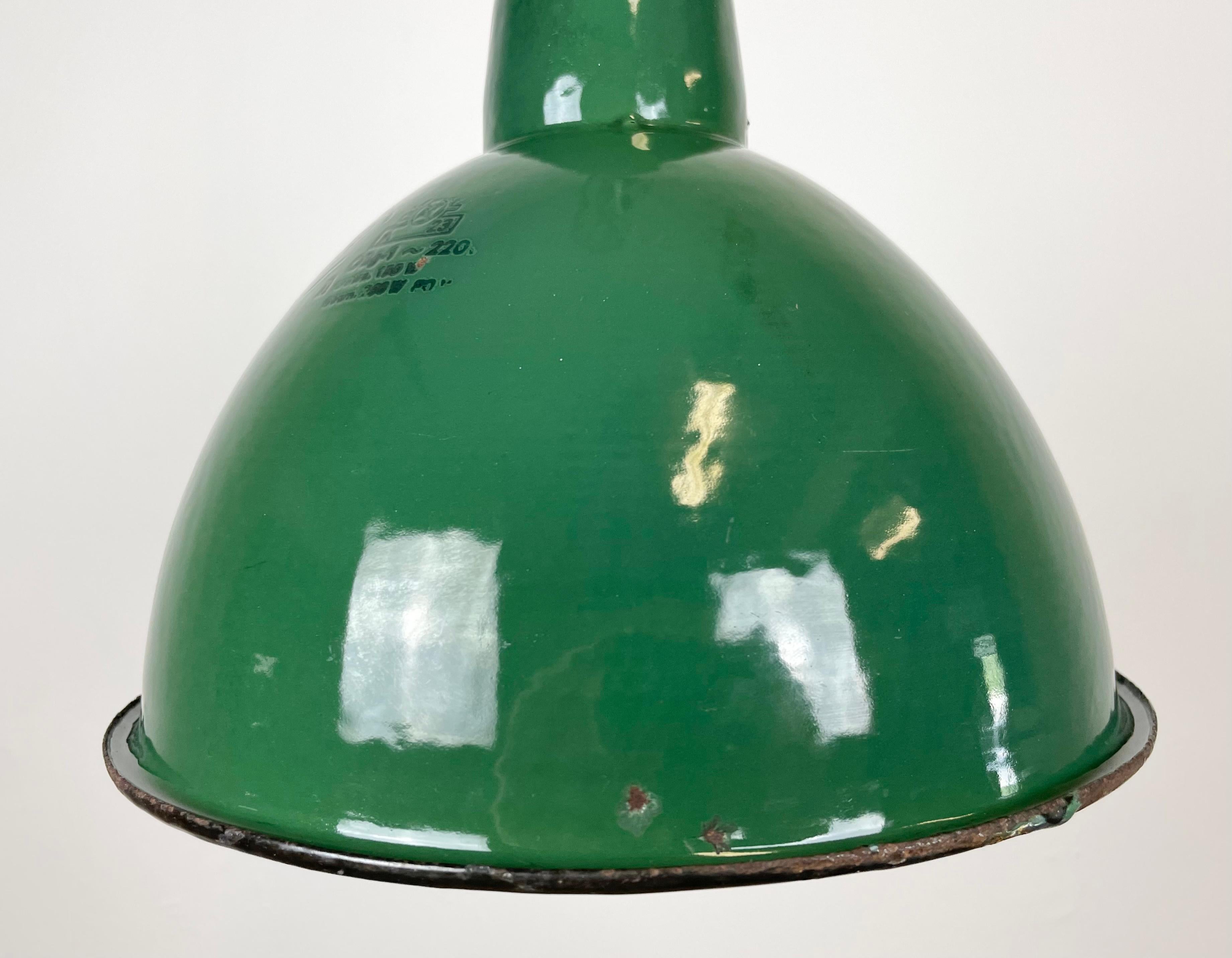 Industrial Green Enamel Factory Lamp, 1960s In Good Condition For Sale In Kojetice, CZ