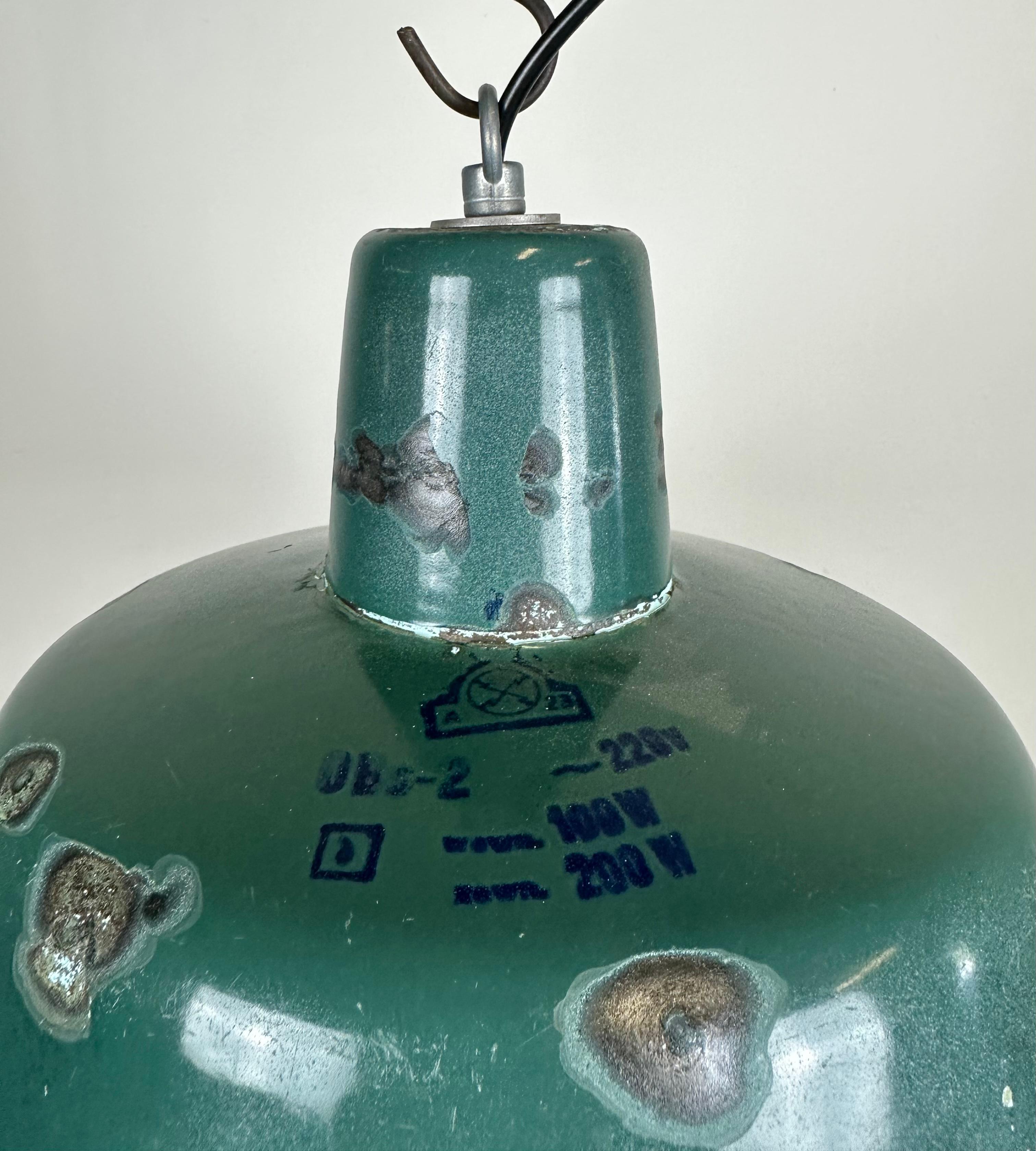 Industrial Green Enamel Factory Lamp, 1960s In Good Condition In Kojetice, CZ