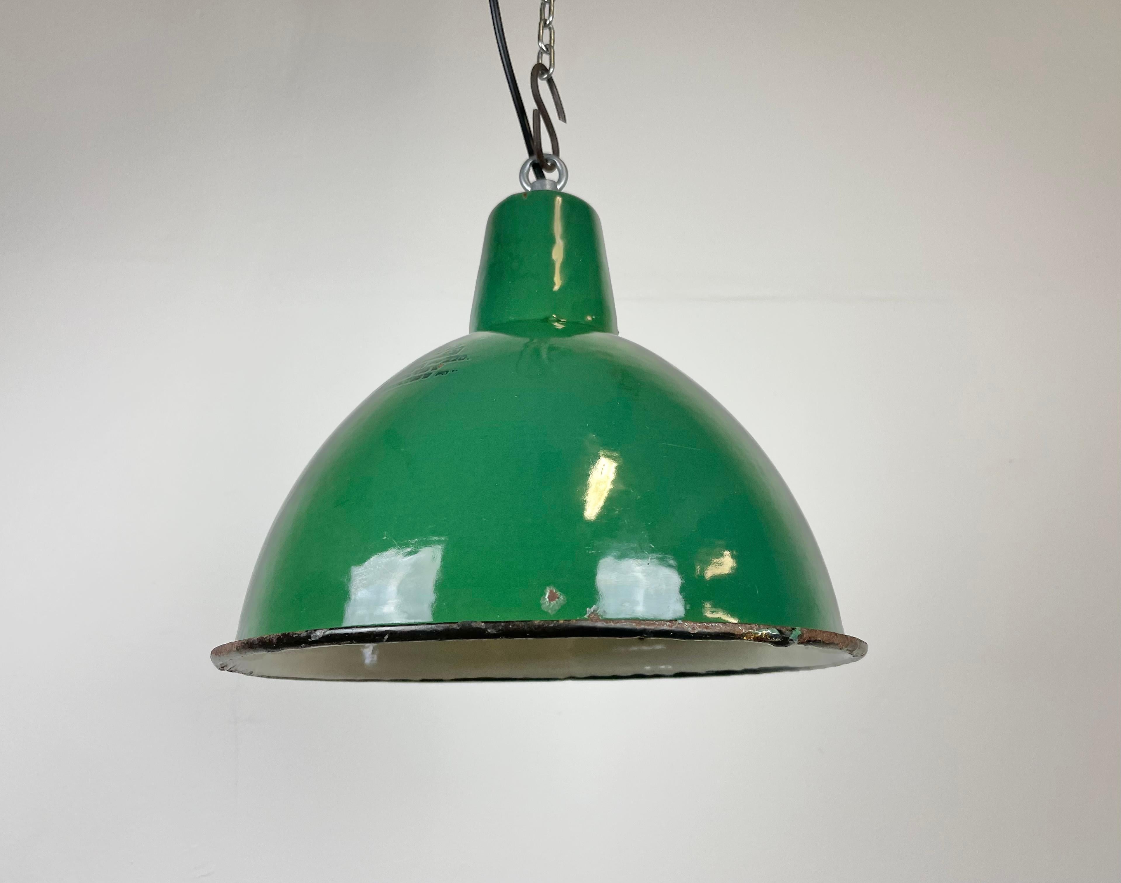 Industrial Green Enamel Factory Lamp, 1960s For Sale 2