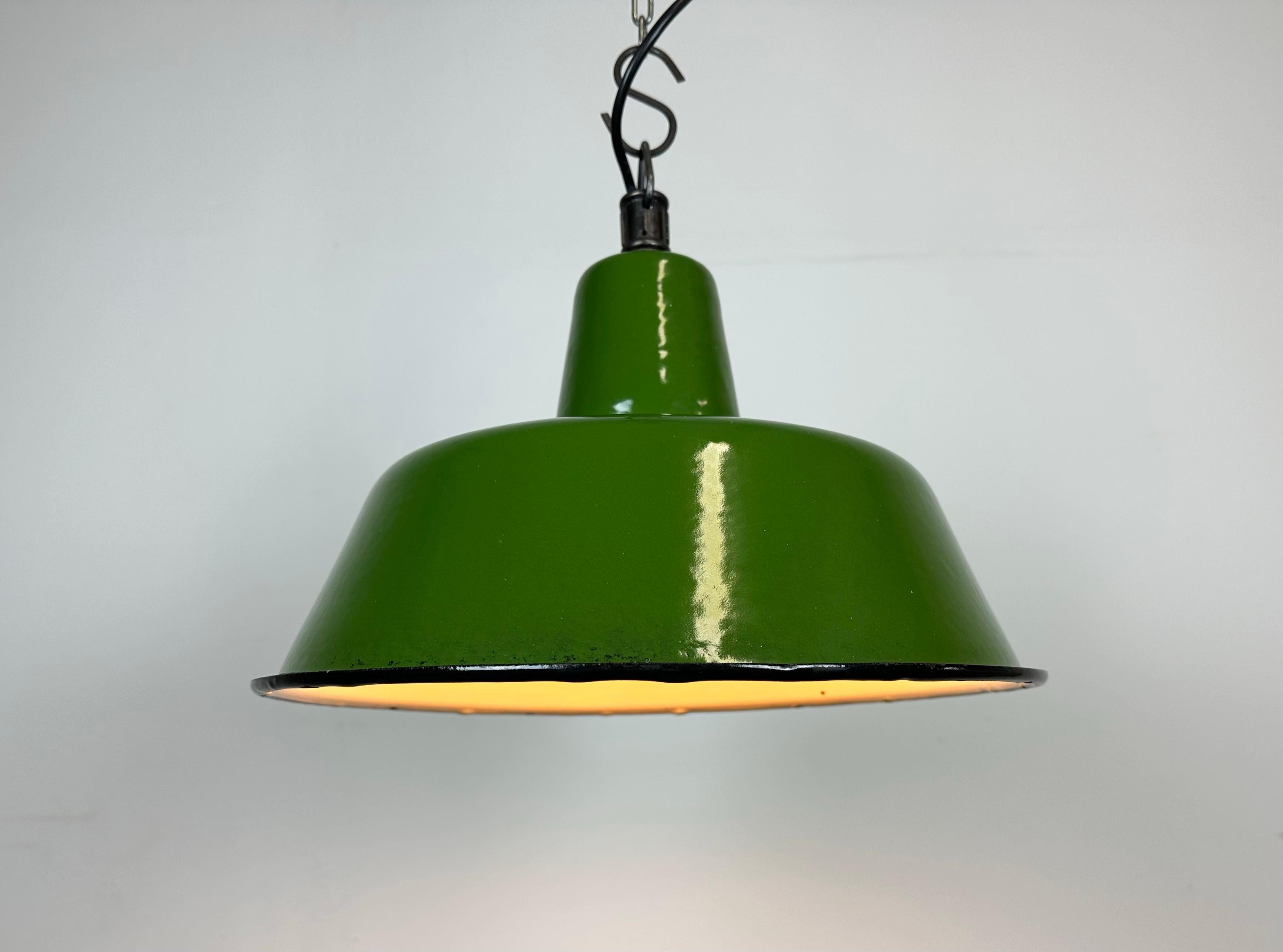 Industrial Green Enamel Factory Lamp from Zaos, 1960s For Sale 3