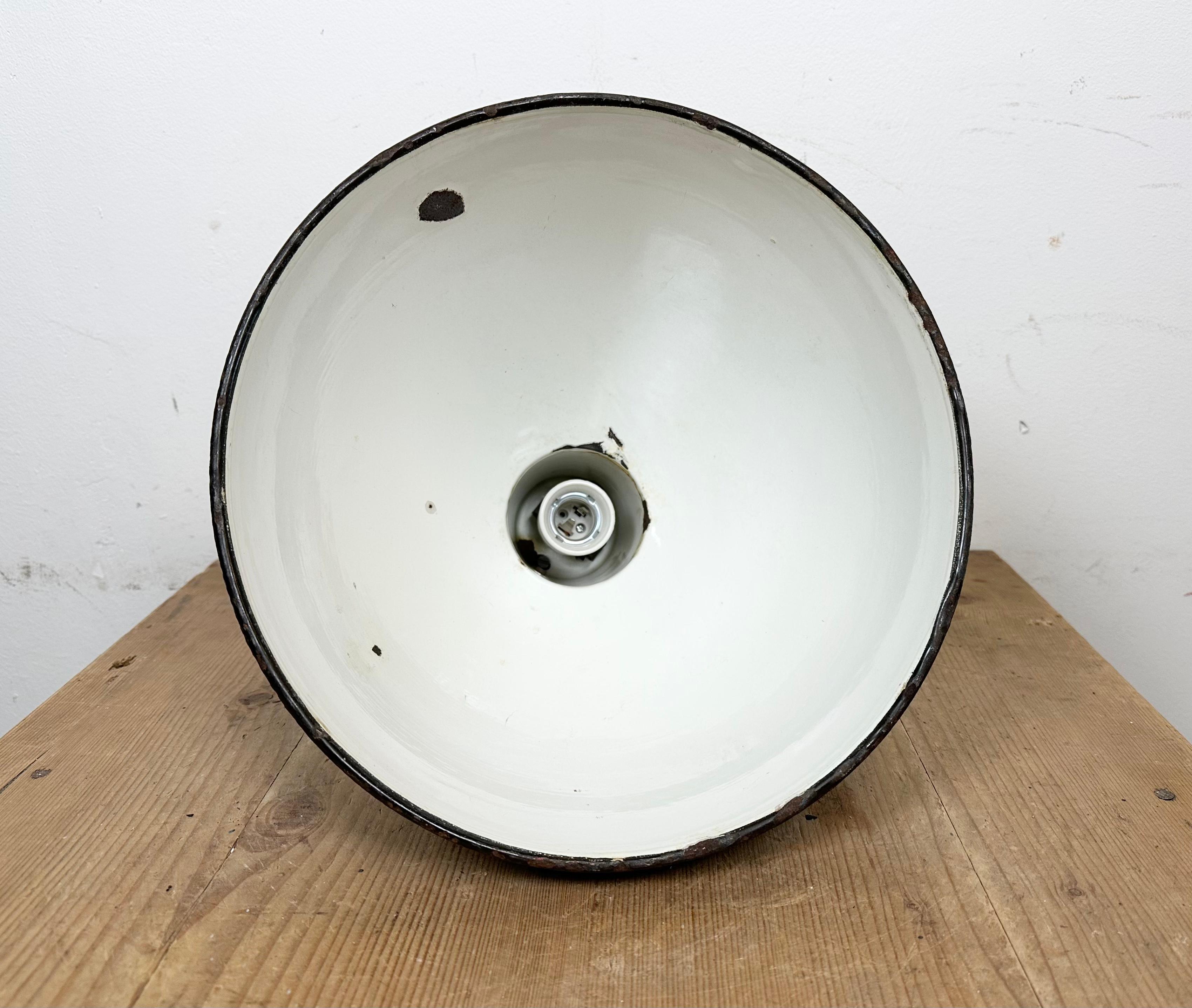 Industrial Green Enamel Factory Lamp with Cast Iron Top, 1960s 9