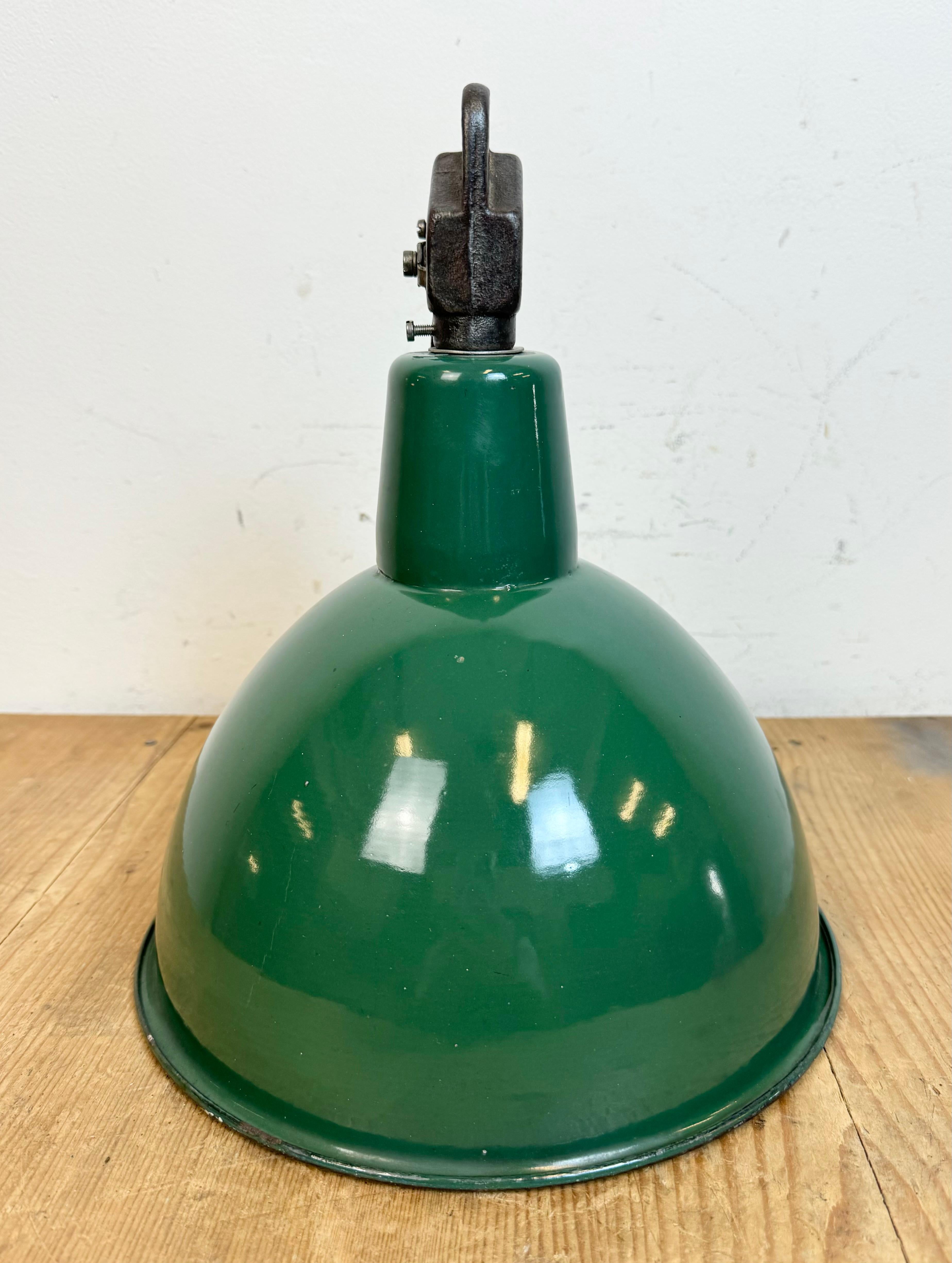 Industrial Green Enamel Factory Lamp with Cast Iron Top, 1960s For Sale 9