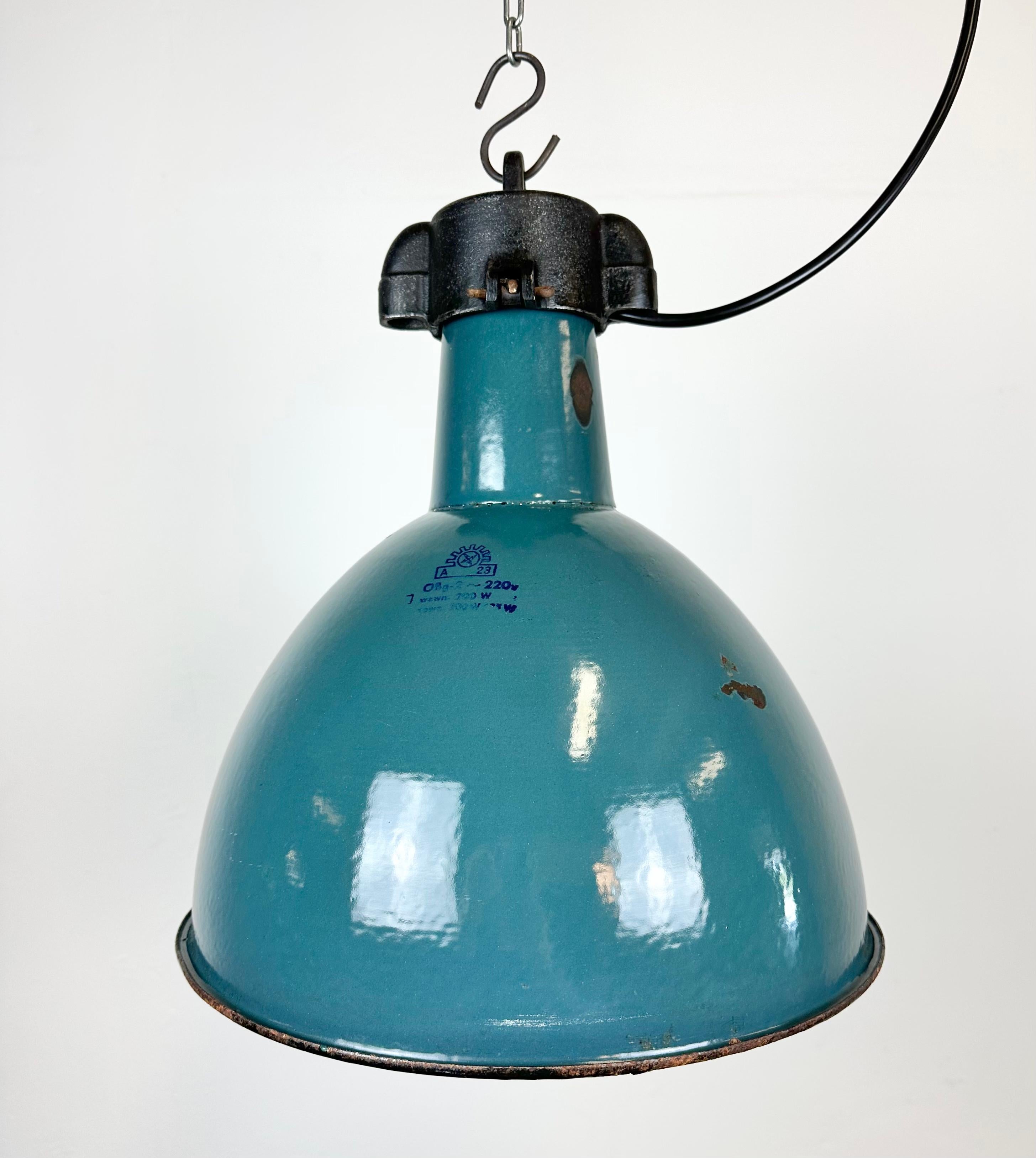 Polish Industrial Green Enamel Factory Lamp with Cast Iron Top, 1960s