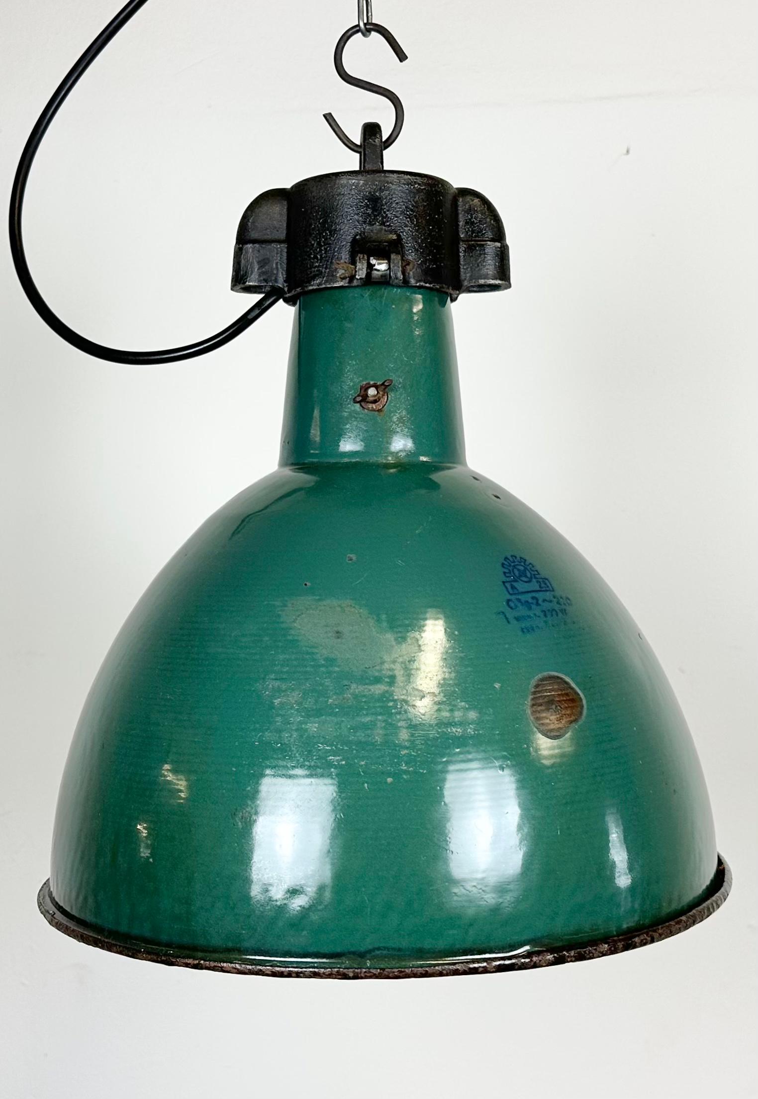 Polish Industrial Green Enamel Factory Lamp with Cast Iron Top, 1960s