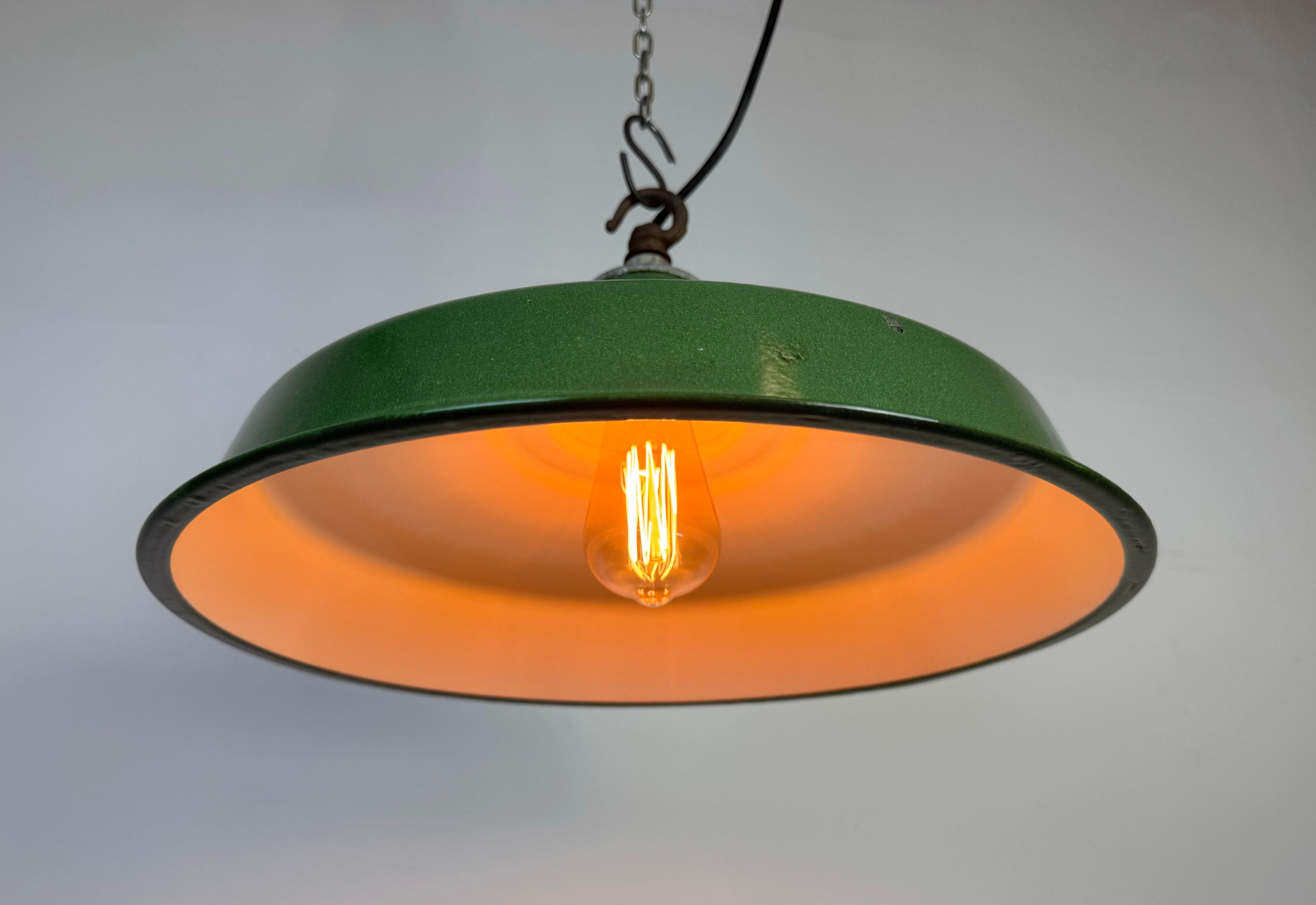 Lampada a sospensione industriale Greene & Greene Factory, anni '60 in vendita 3