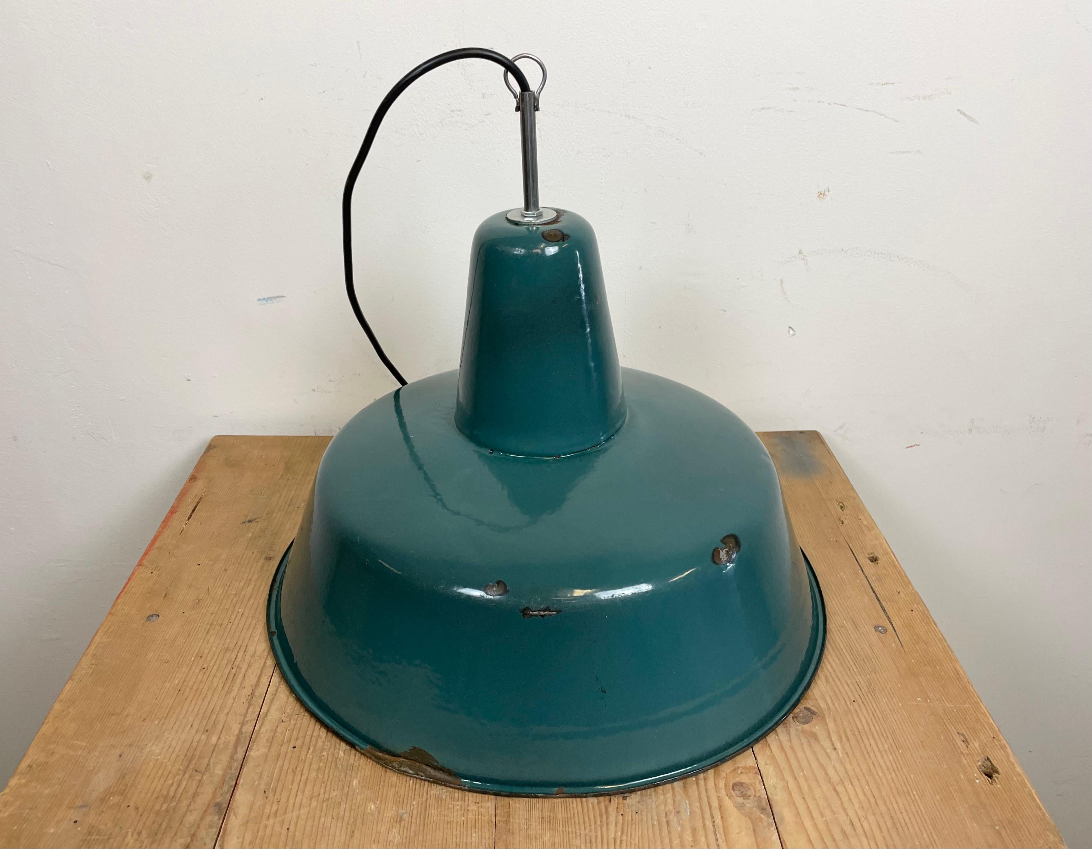  Industrial Green Enamel Factory Pendant Lamp, 1960s For Sale 5