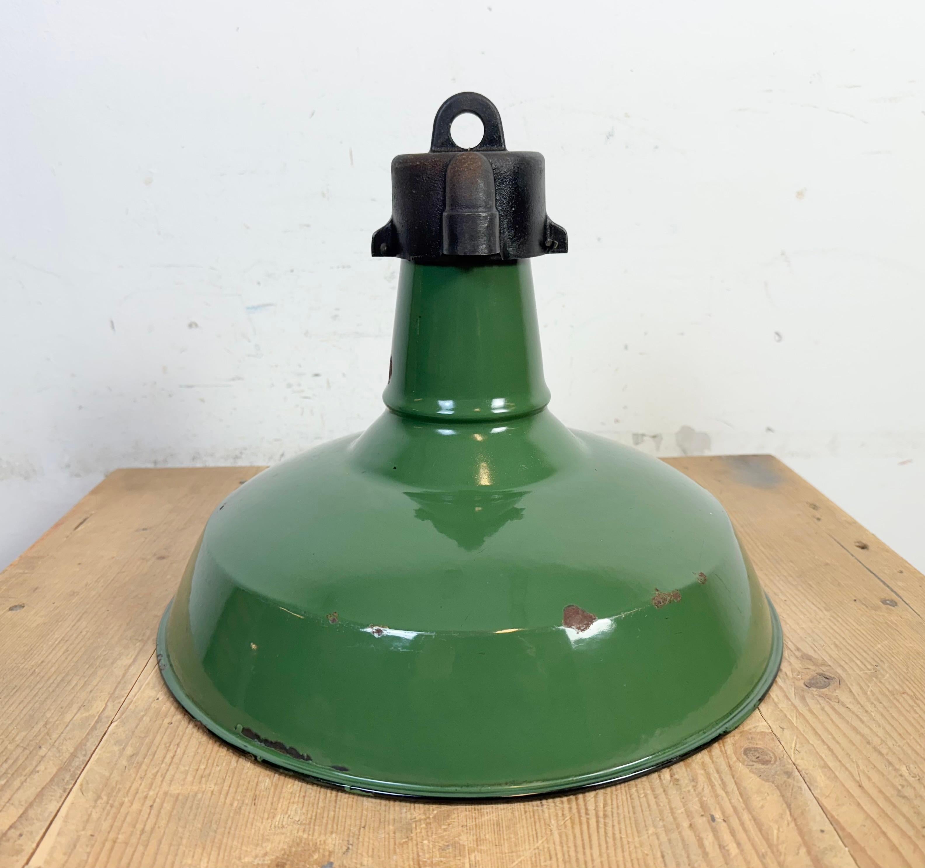 Lampada a sospensione industriale Greene & Greene Factory, anni '60 in vendita 5