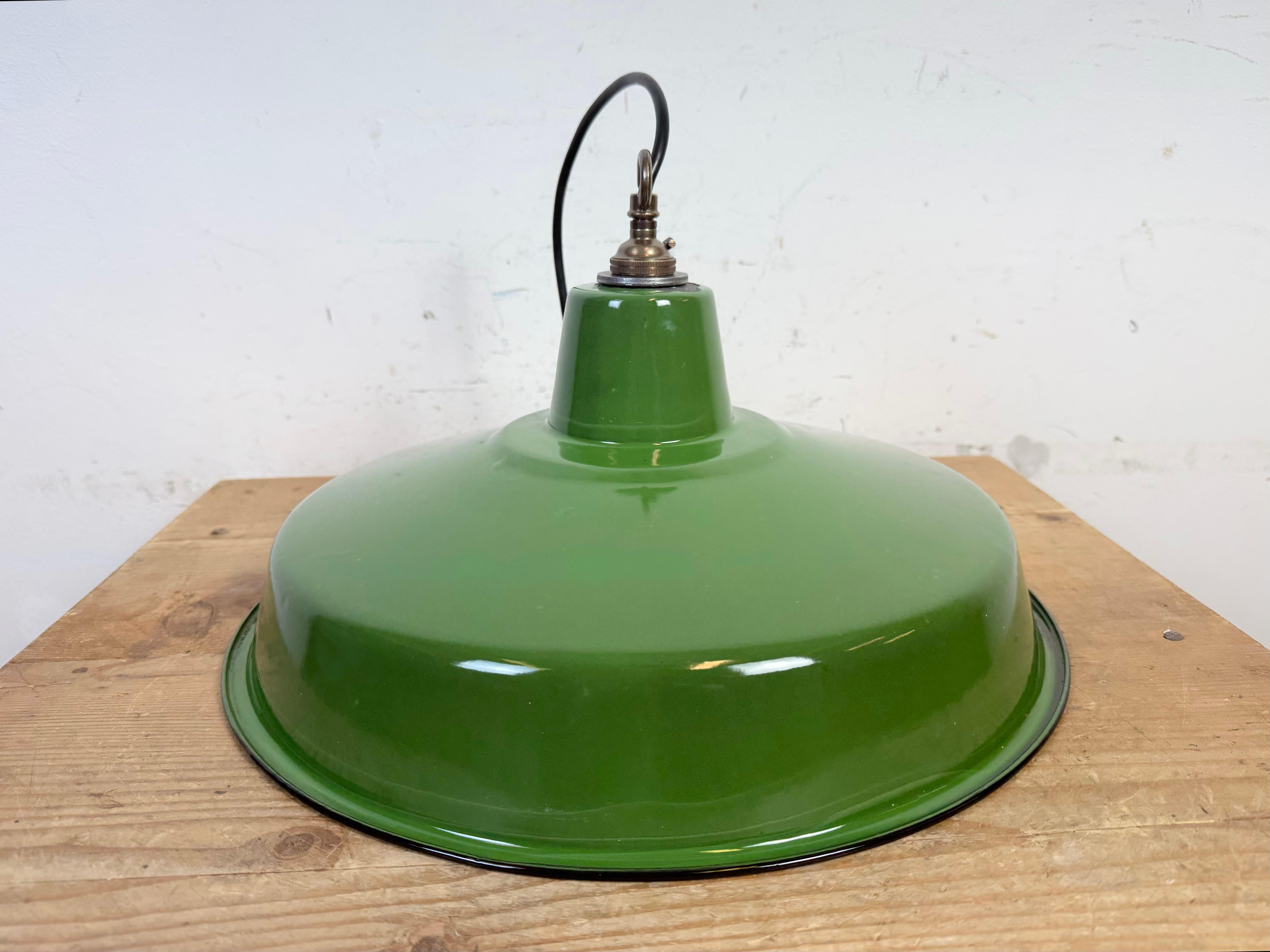 Lampada a sospensione industriale Greene & Greene Factory, anni '60 in vendita 6