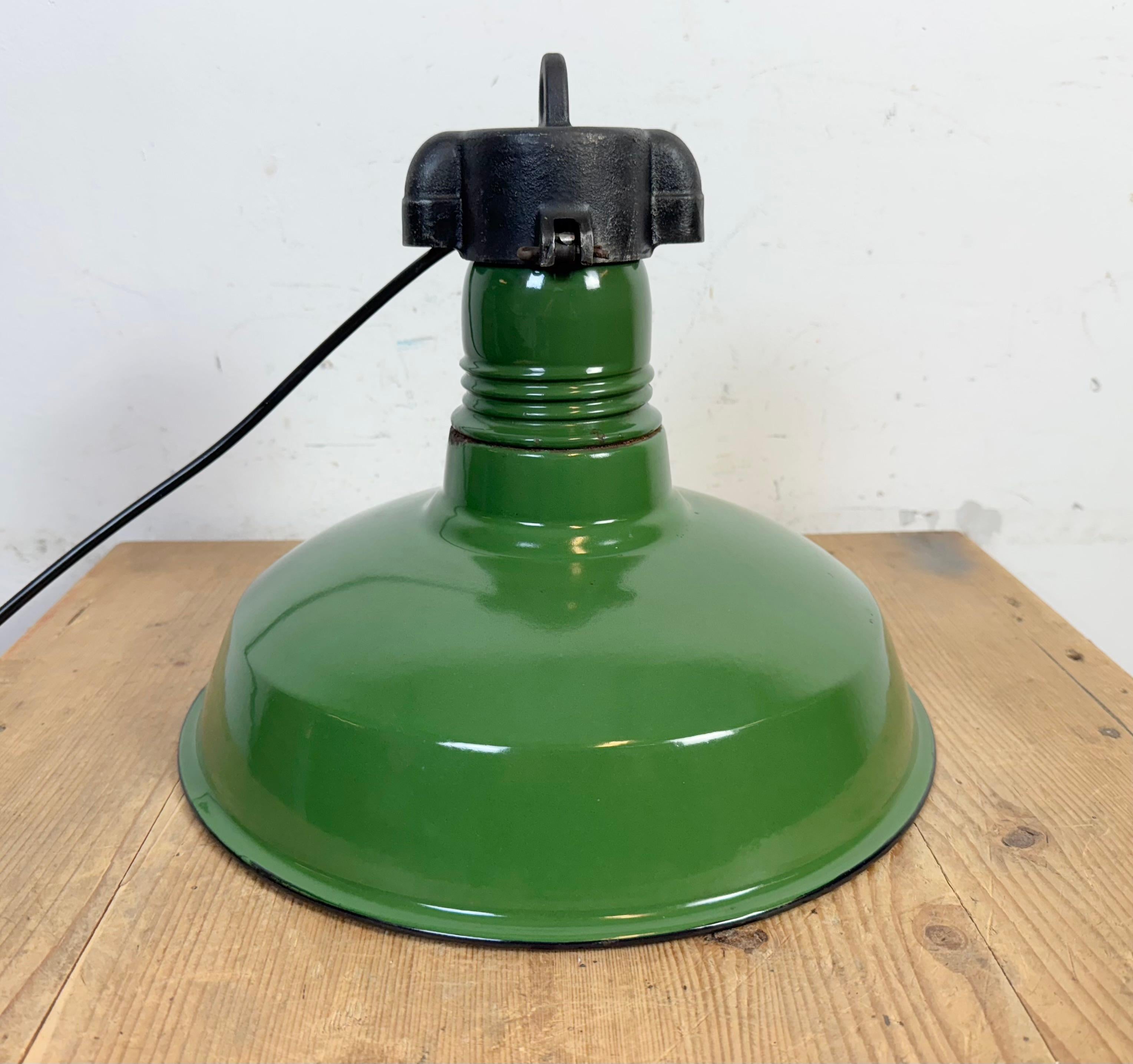 Industrial Green Enamel Factory Pendant Lamp, 1960s For Sale 8