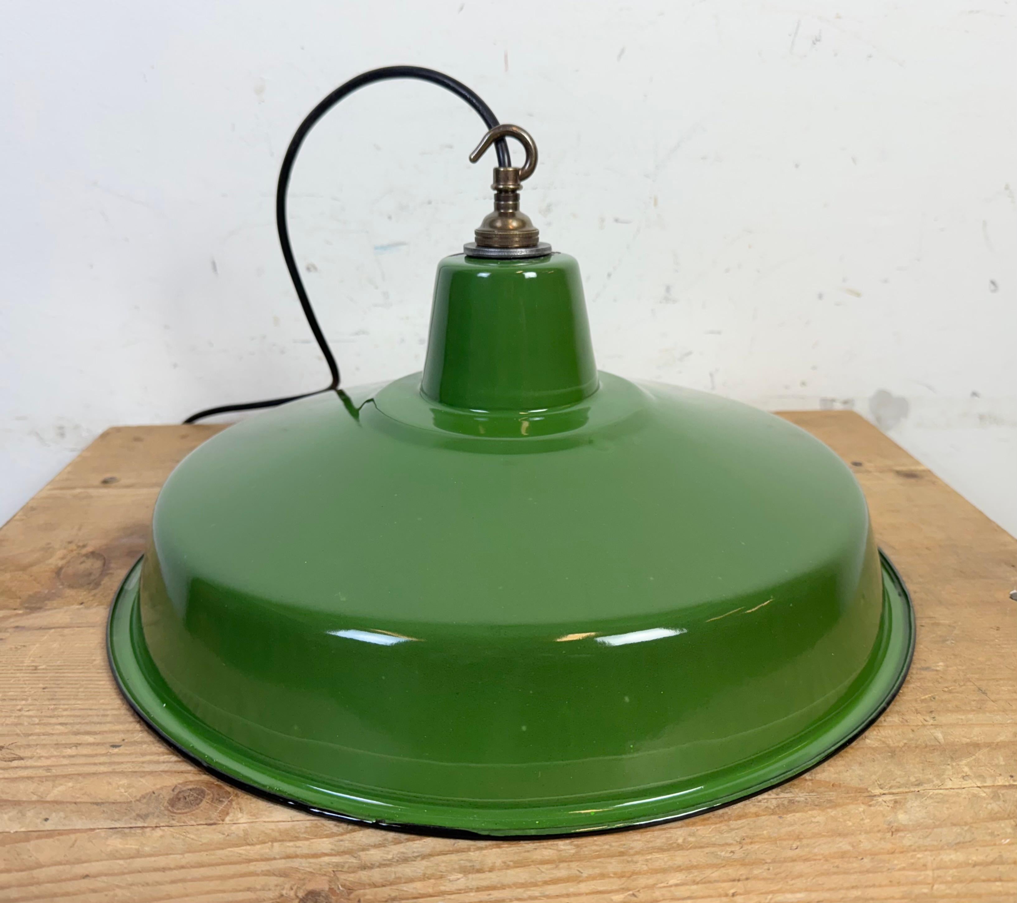 Lampada a sospensione industriale Greene & Greene Factory, anni '60 in vendita 7