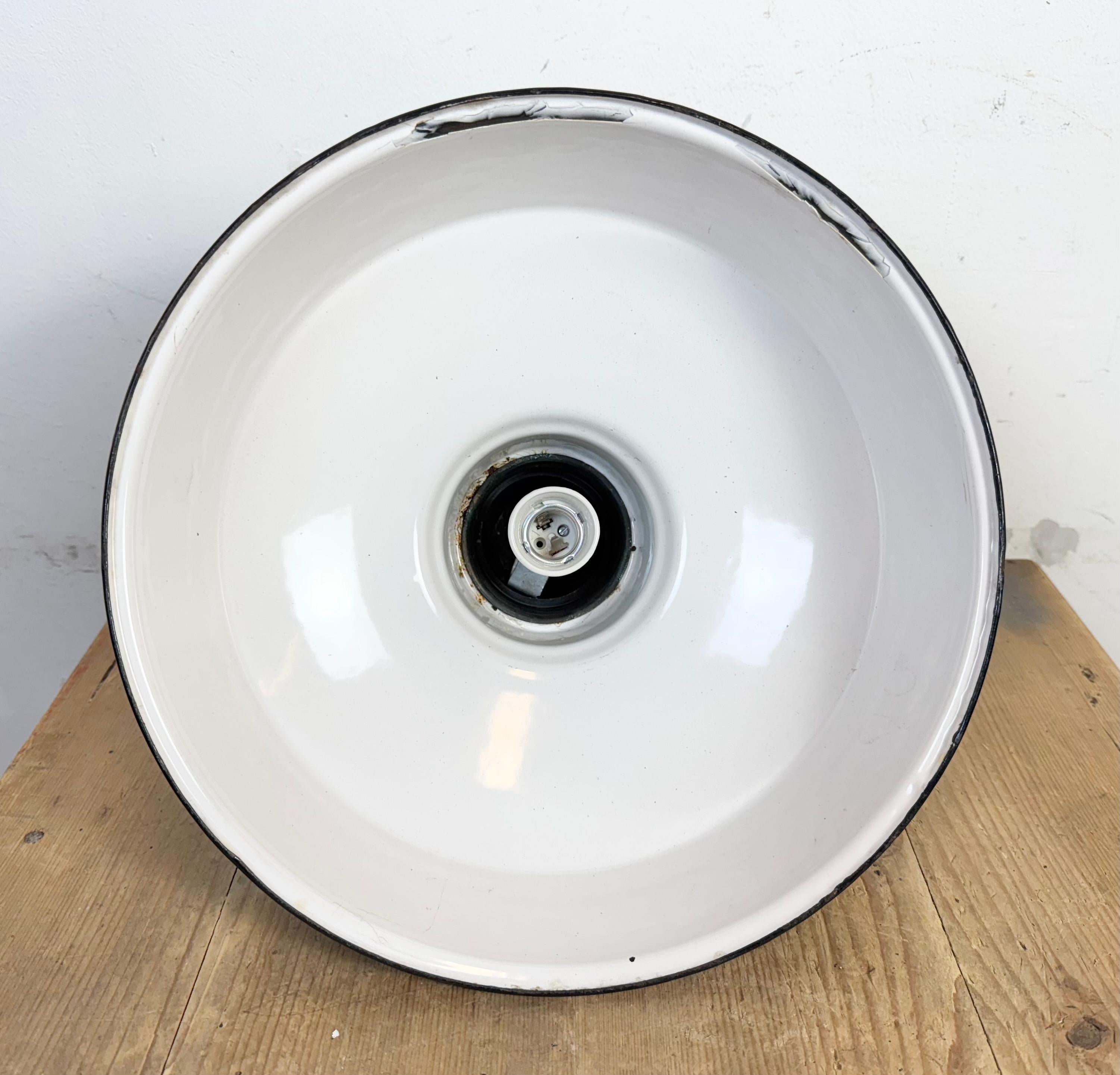Industrial Green Enamel Factory Pendant Lamp, 1960s For Sale 10