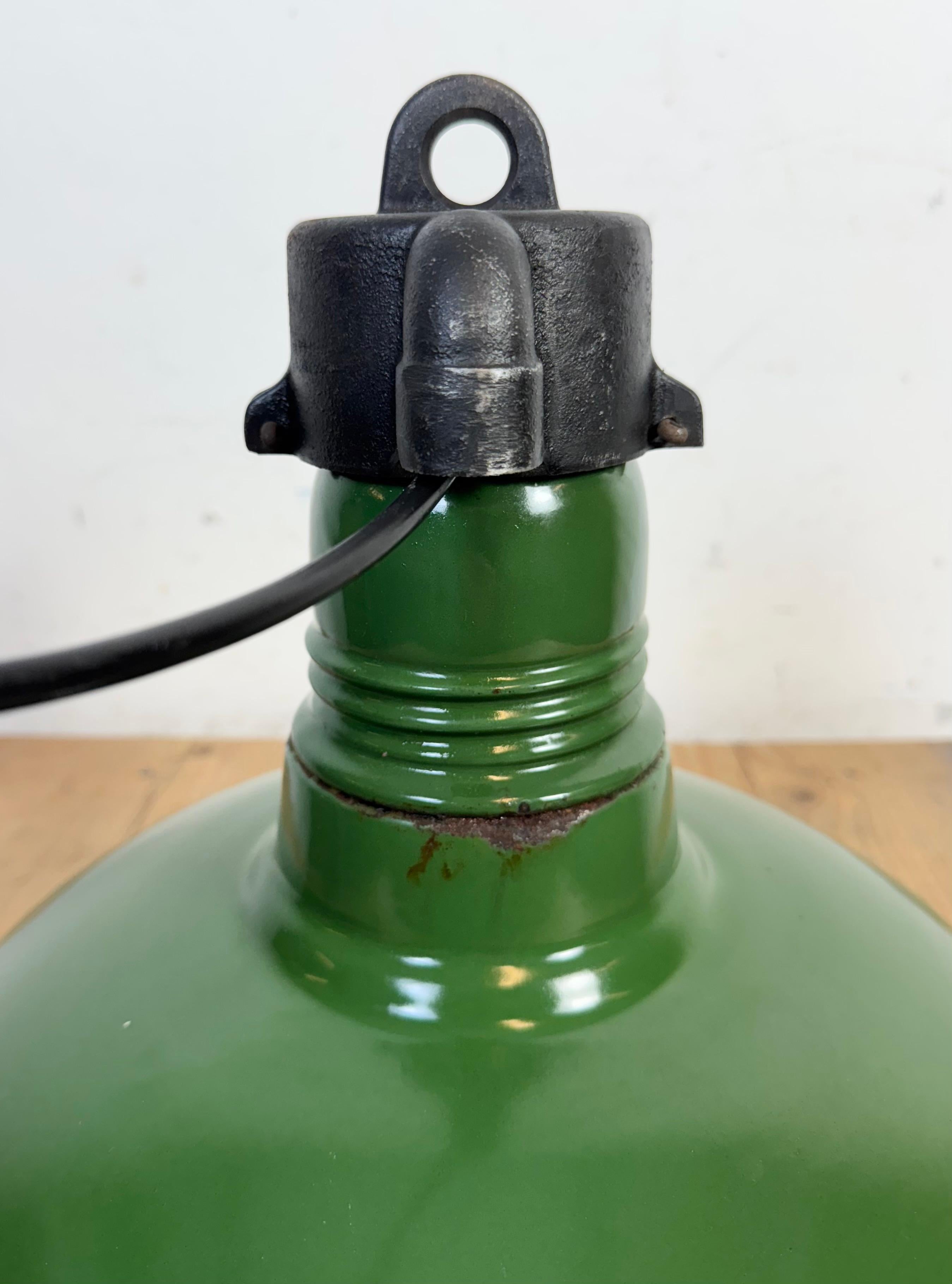 Industrial Green Enamel Factory Pendant Lamp, 1960s For Sale 11
