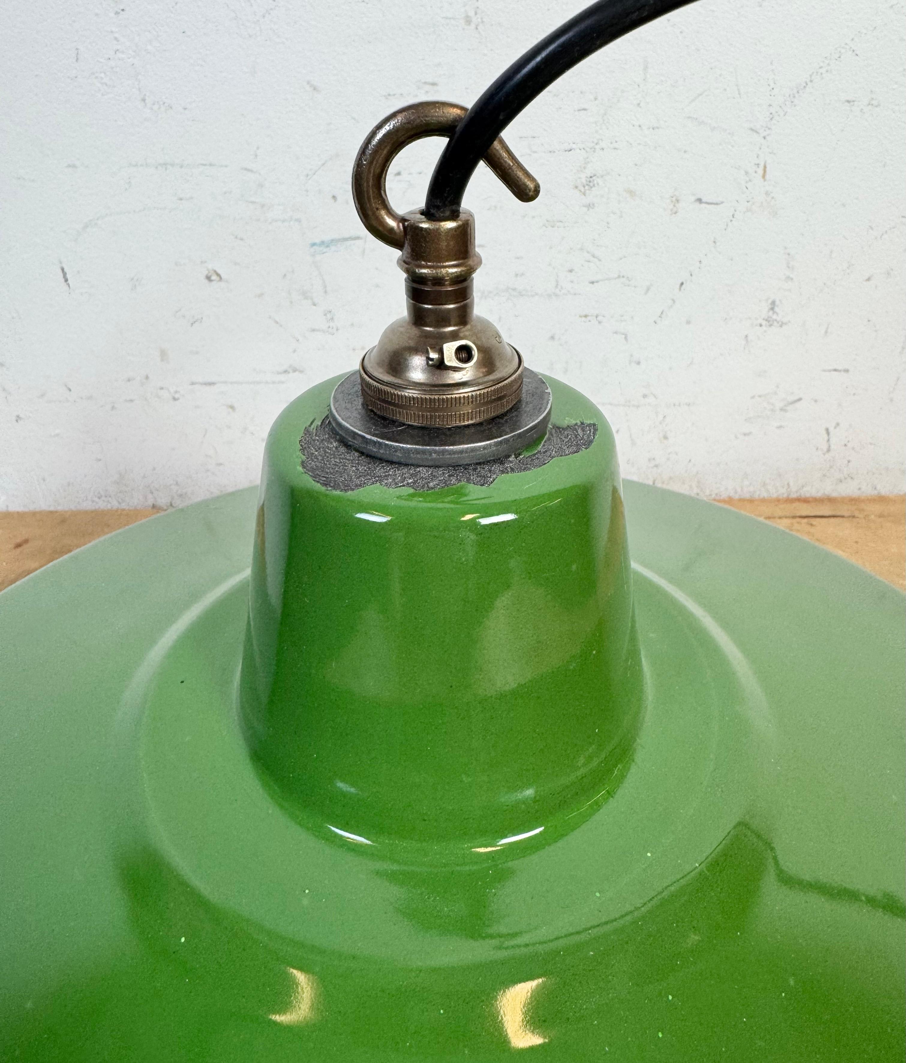 Lampada a sospensione industriale Greene & Greene Factory, anni '60 in vendita 10