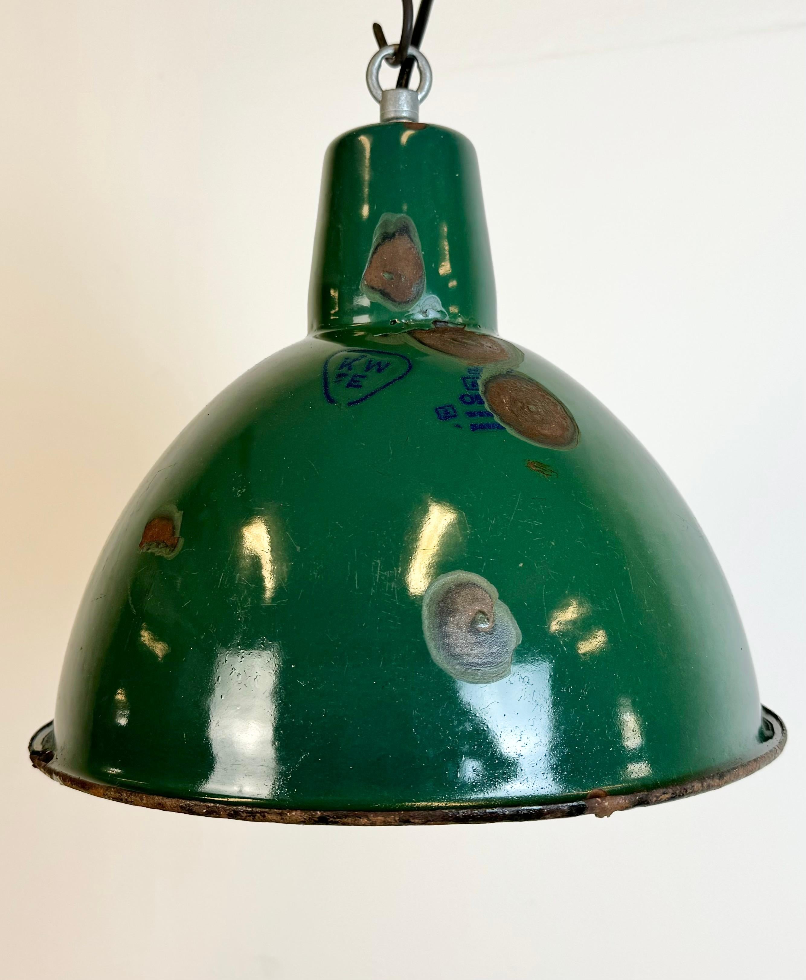 Industrial Green Enamel Factory Pendant Lamp, 1960s In Fair Condition For Sale In Kojetice, CZ
