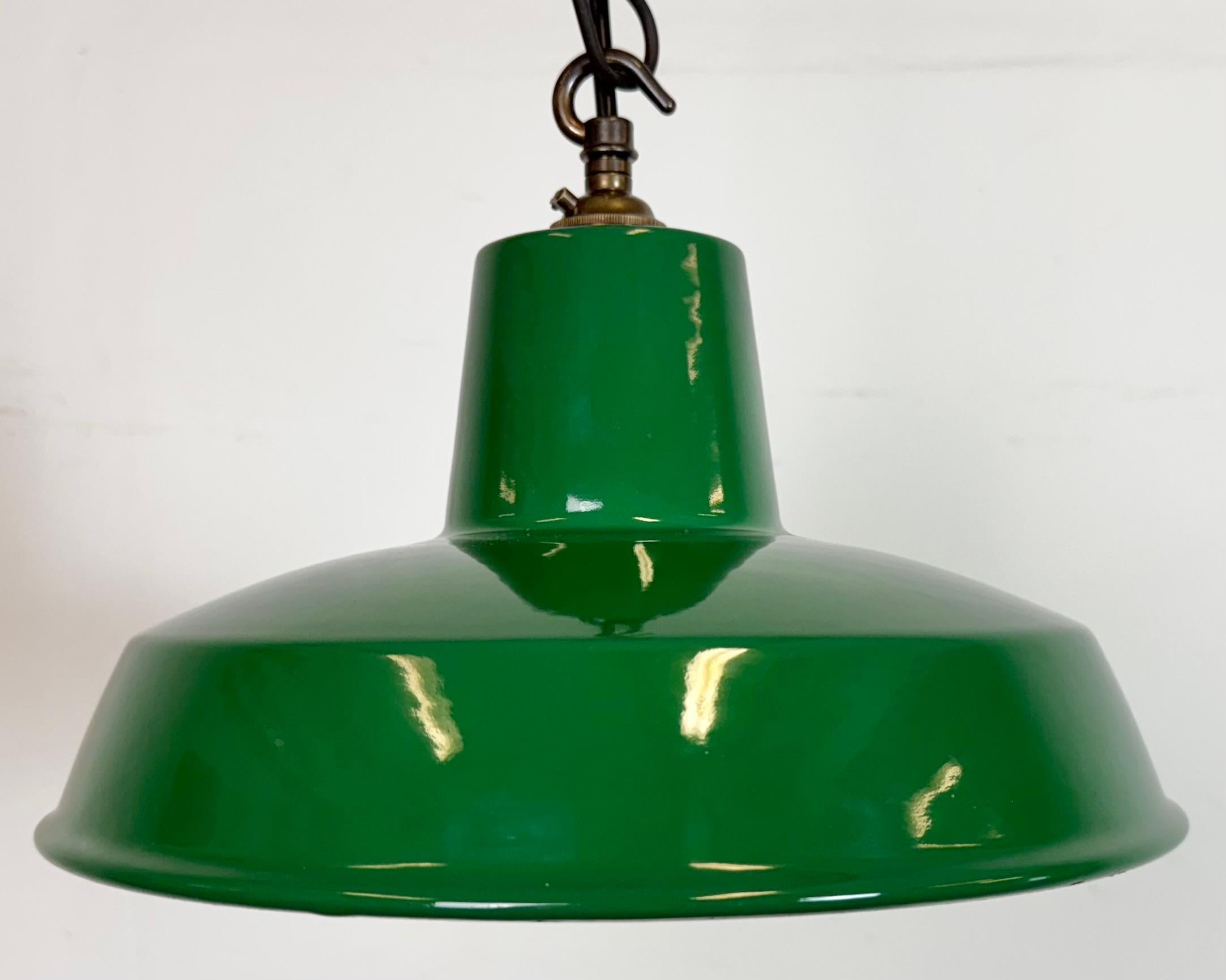 British Industrial Green Enamel Factory Pendant Lamp , 1960s For Sale