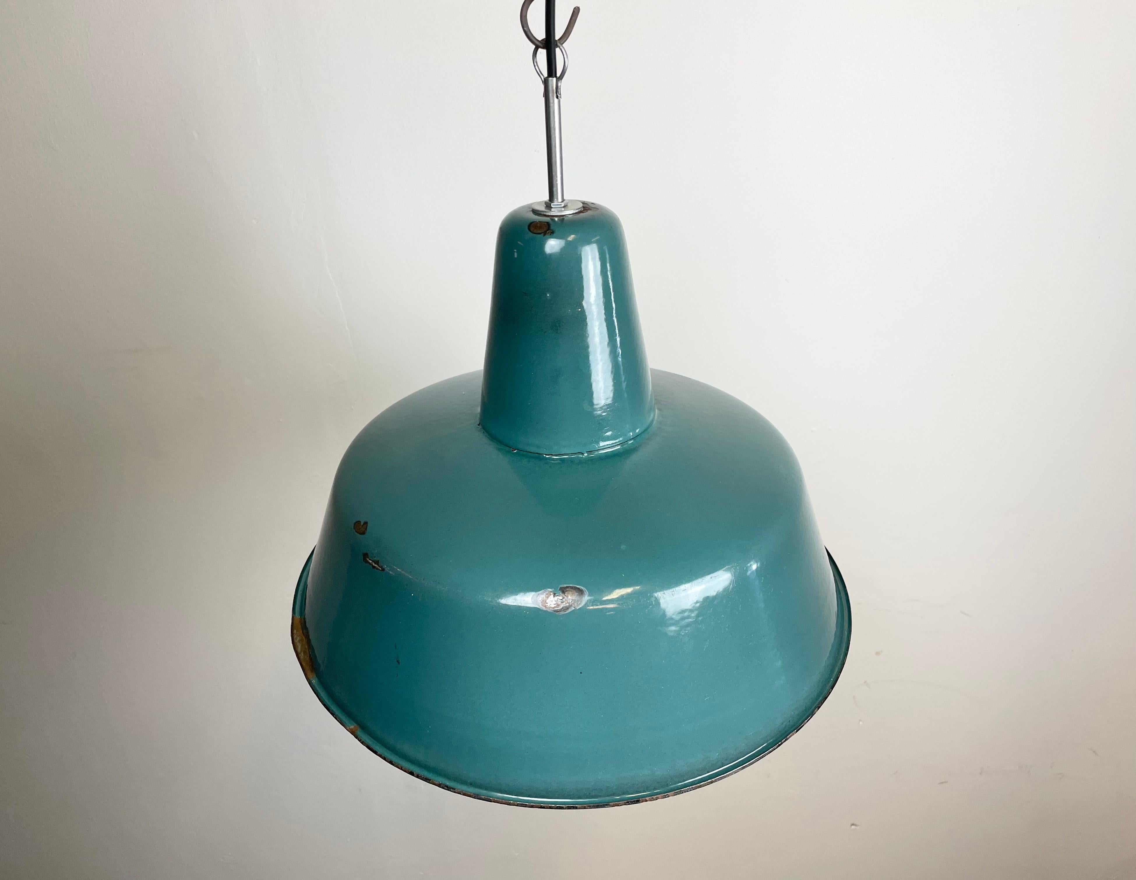  Industrial Green Enamel Factory Pendant Lamp, 1960s For Sale 1