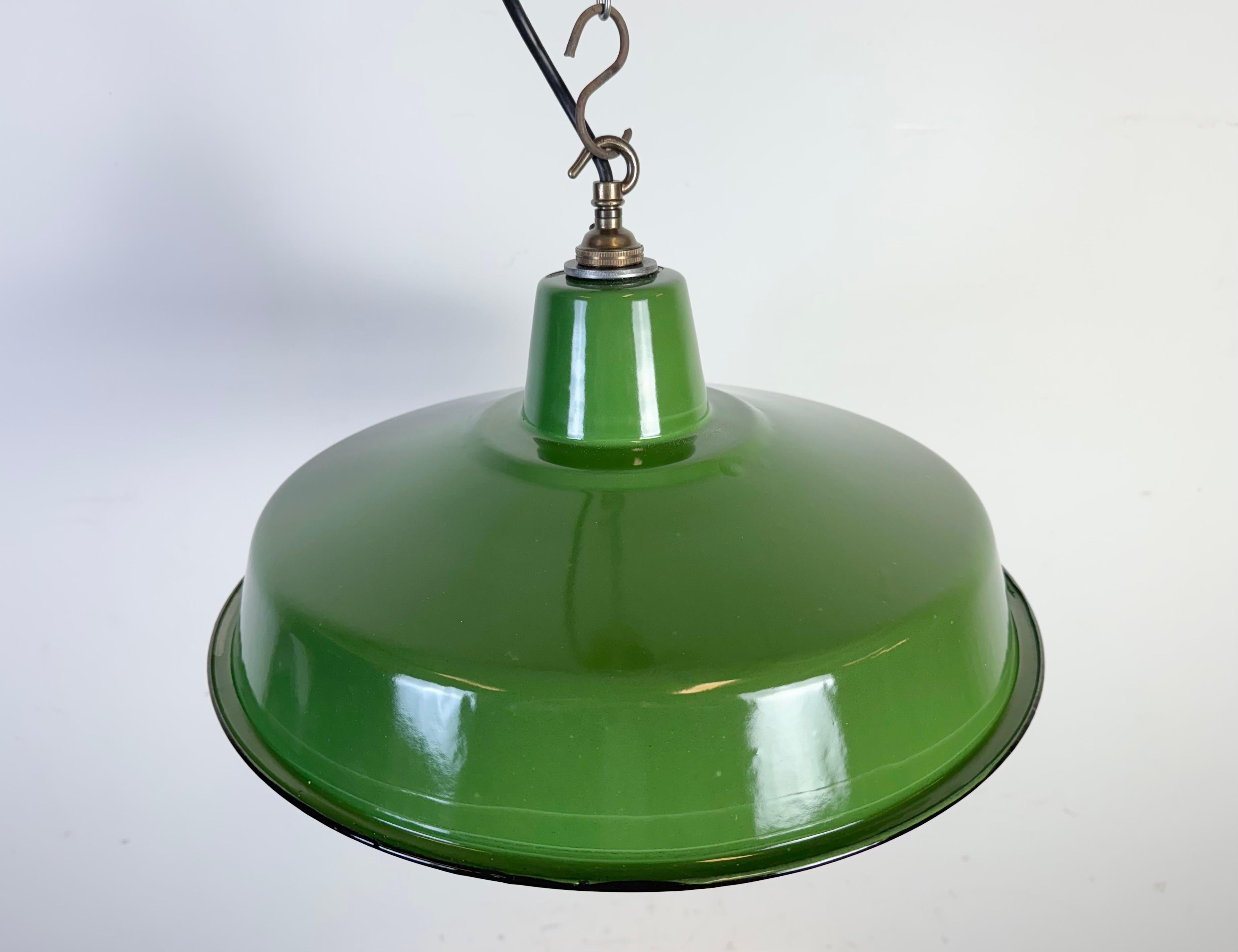 Ottone Lampada a sospensione industriale Greene & Greene Factory, anni '60 in vendita