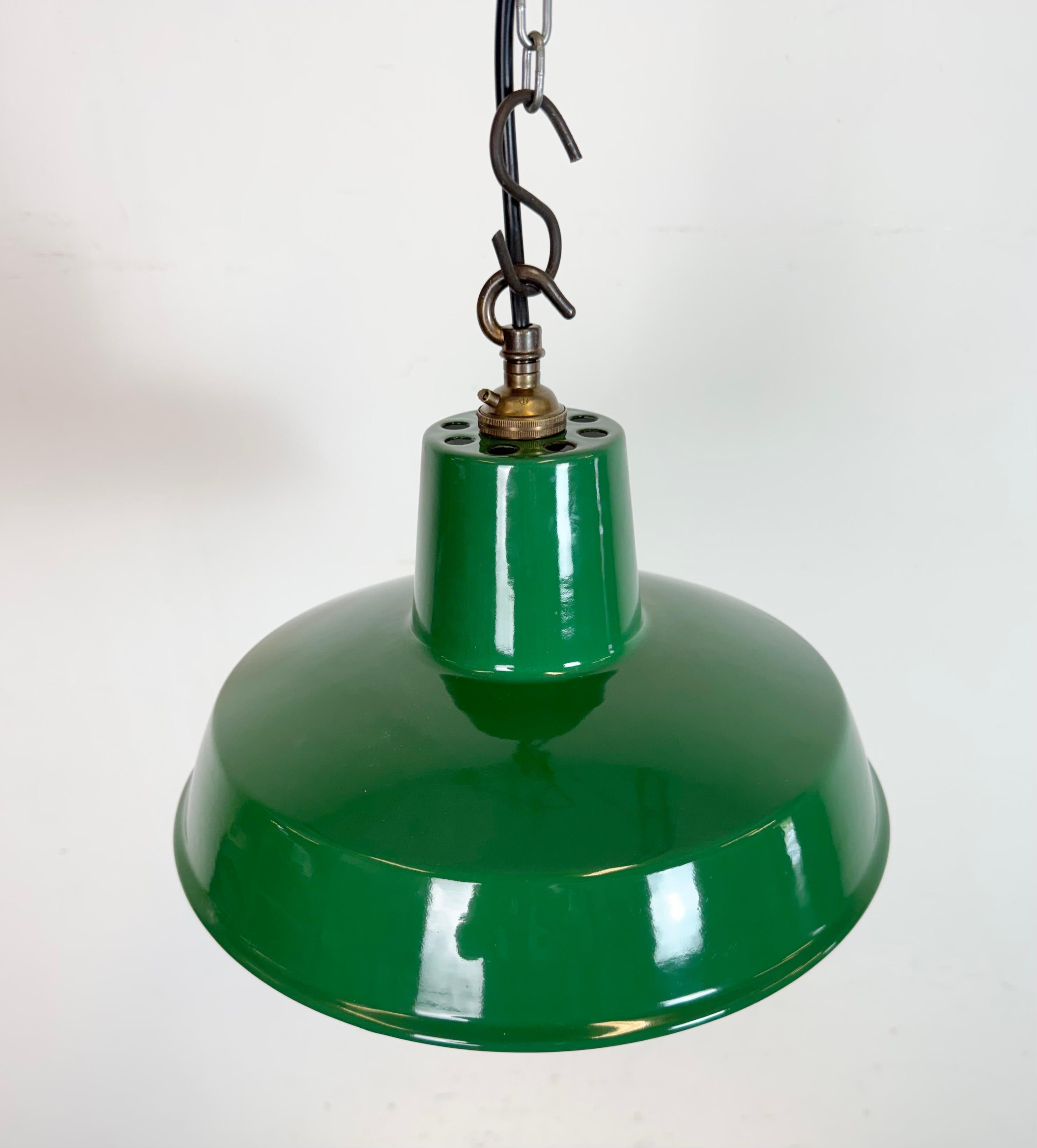 Industrial Green Enamel Factory Pendant Lamp , 1960s For Sale 1