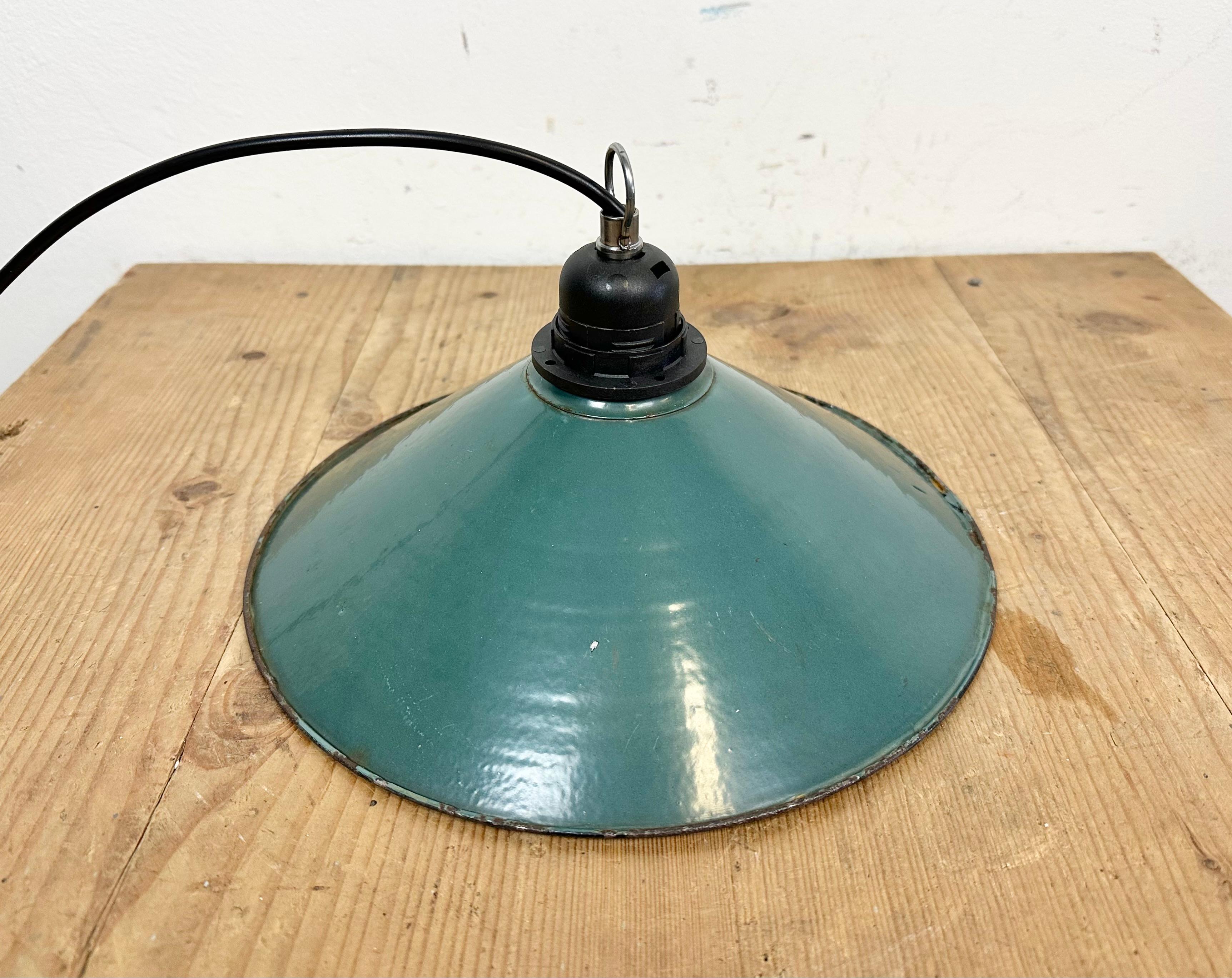 Industrial Green Enamel Factory Pendant Lamp, 1960s For Sale 3