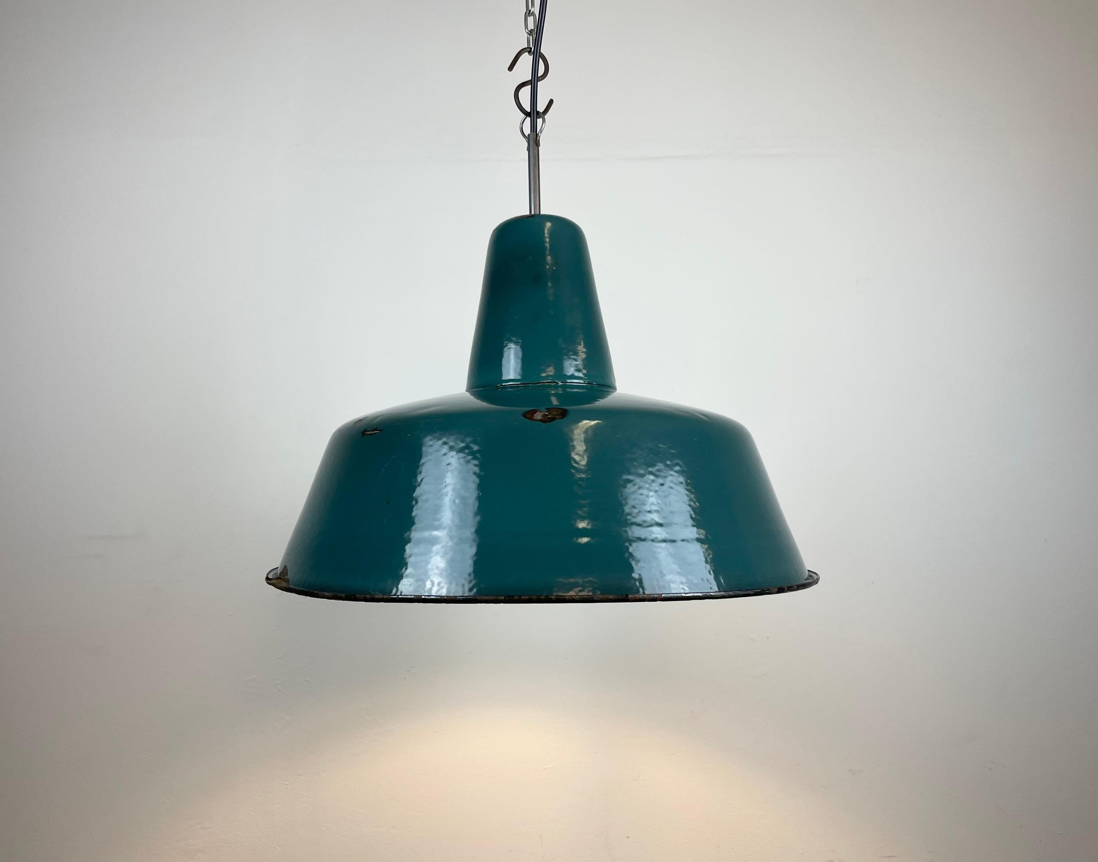  Industrial Green Enamel Factory Pendant Lamp, 1960s For Sale 3