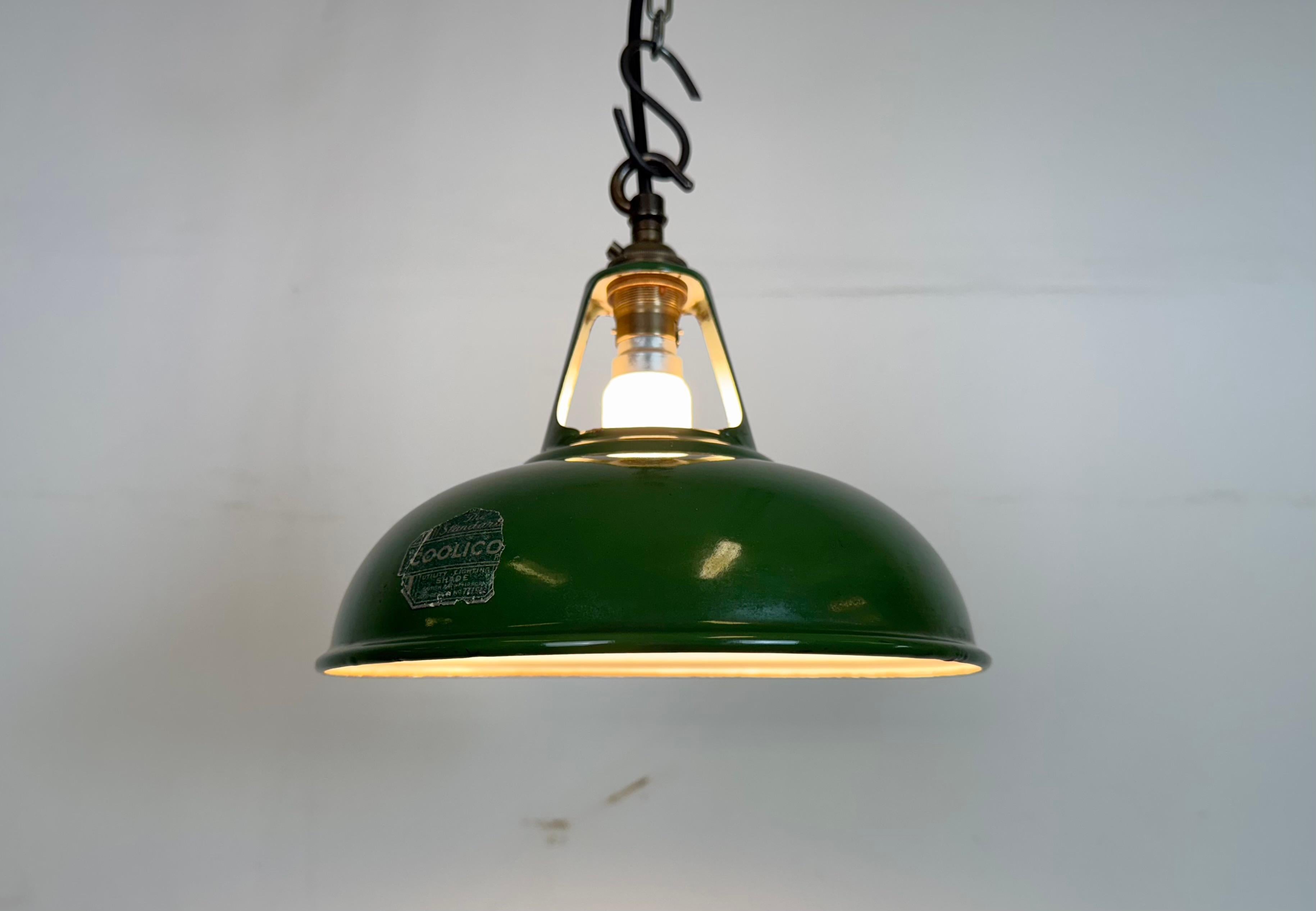 Industrial Green Enamel Factory Pendant Lamp from Coolicon, 1950s For Sale 4