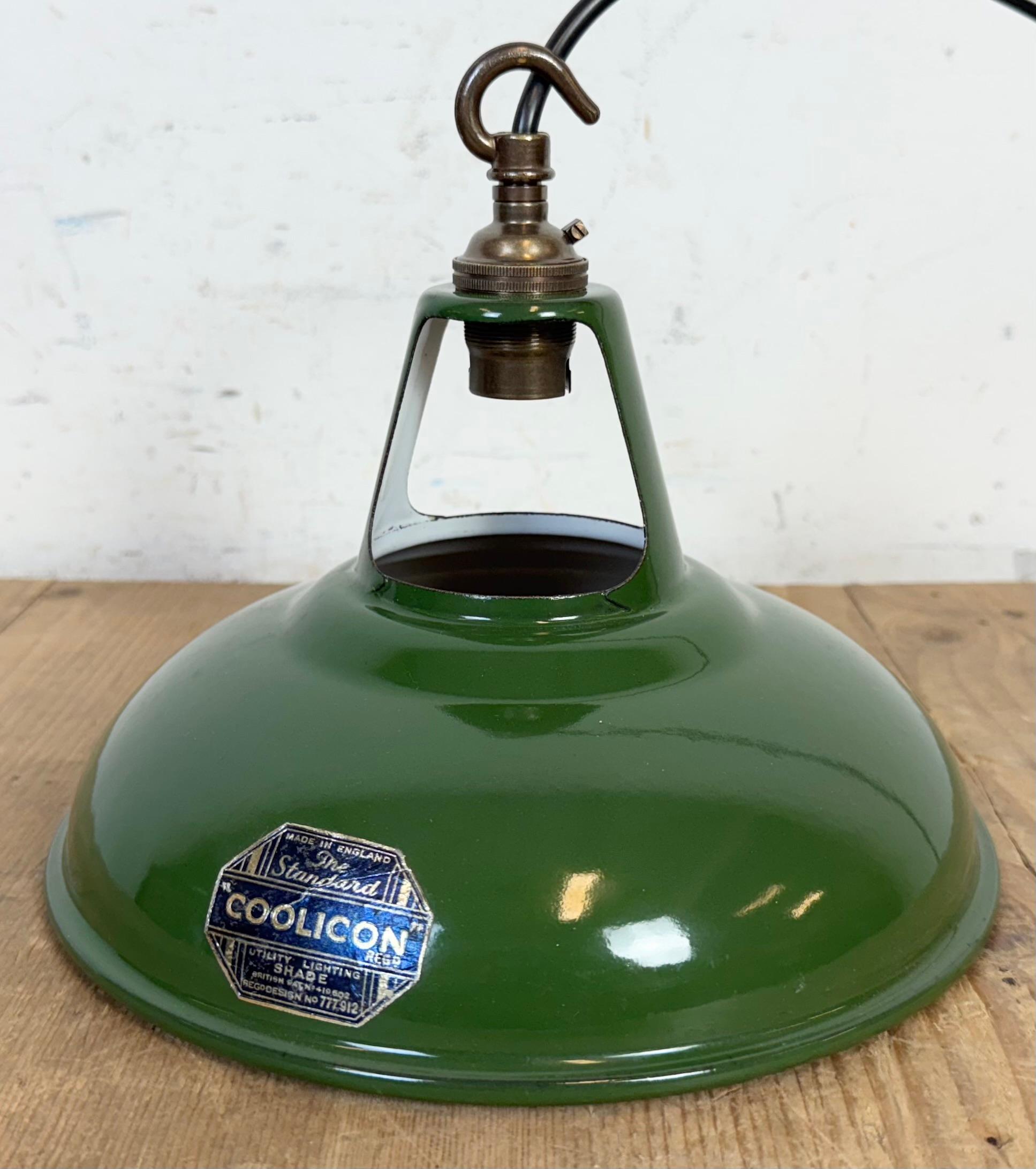 Lampada a sospensione industriale Greene & Greene Factory di Coolicon, anni '50 in vendita 4