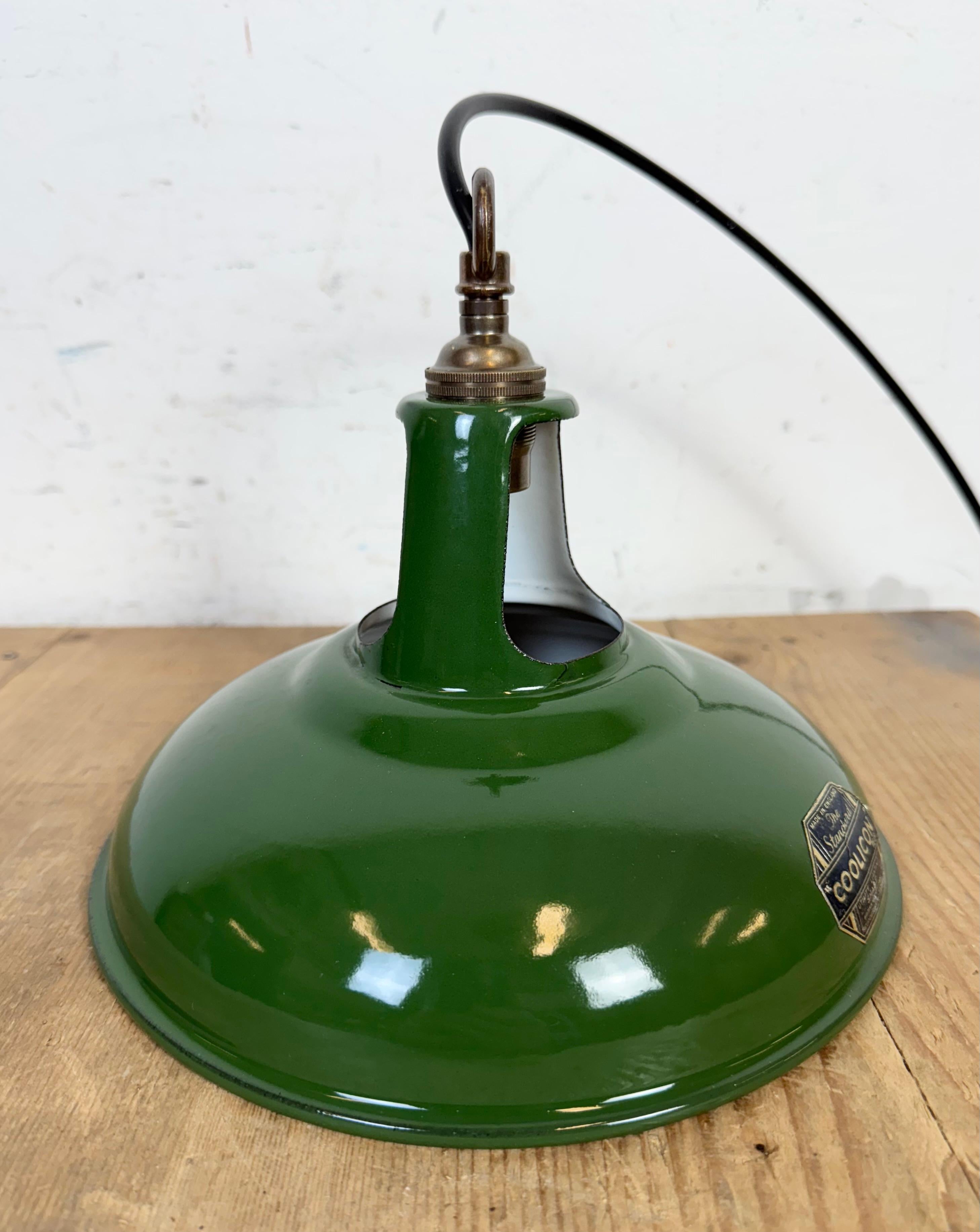 Lampada a sospensione industriale Greene & Greene Factory di Coolicon, anni '50 in vendita 6