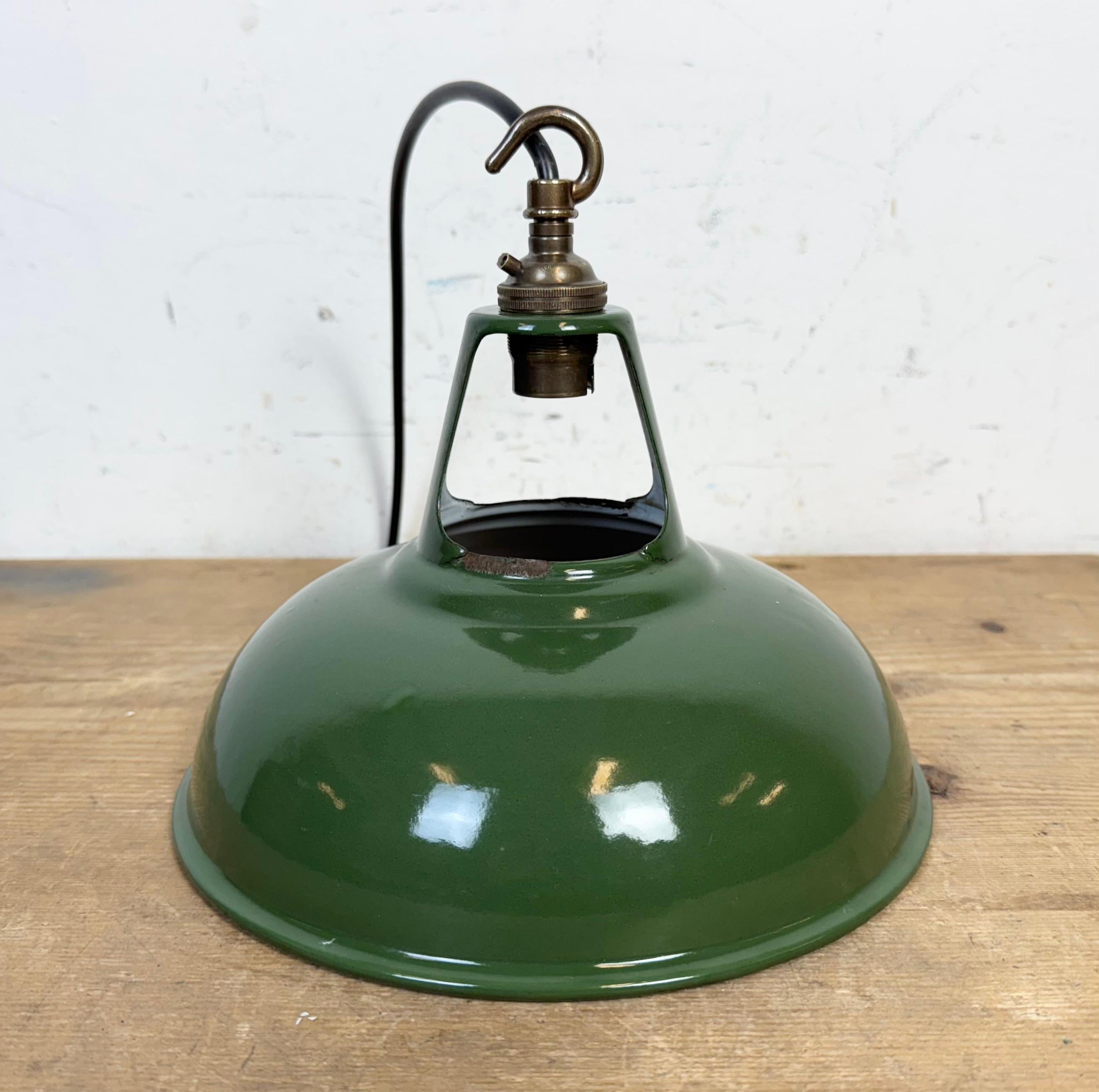 Lampada a sospensione industriale Greene & Greene Factory di Coolicon, anni '50 in vendita 8