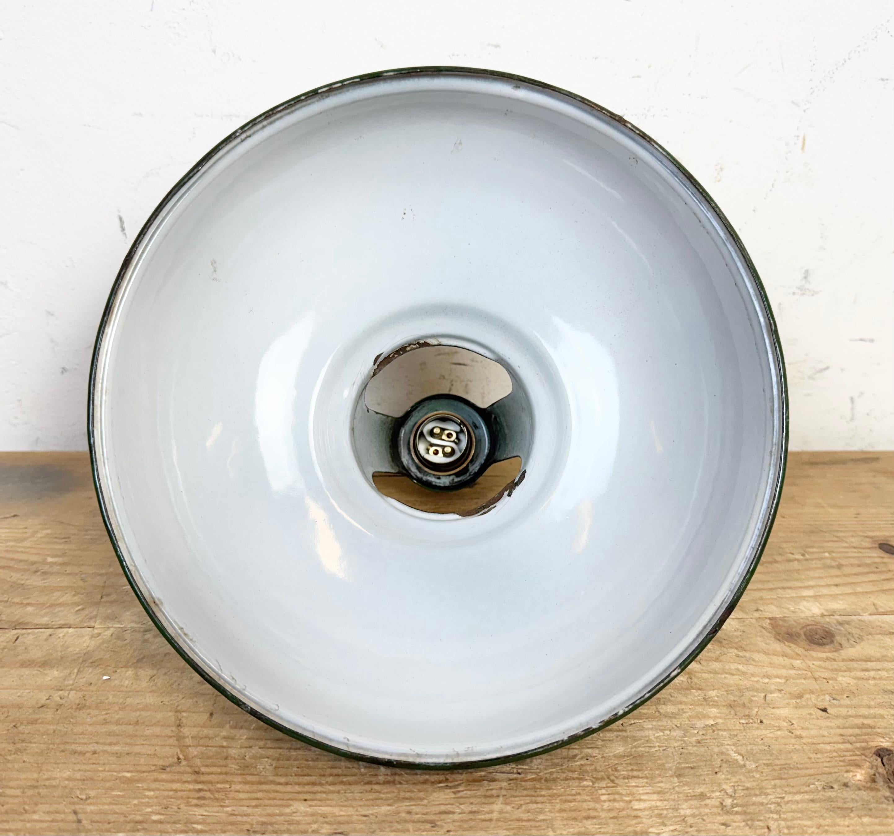 Lampada a sospensione industriale Greene & Greene Factory di Coolicon, anni '50 in vendita 9