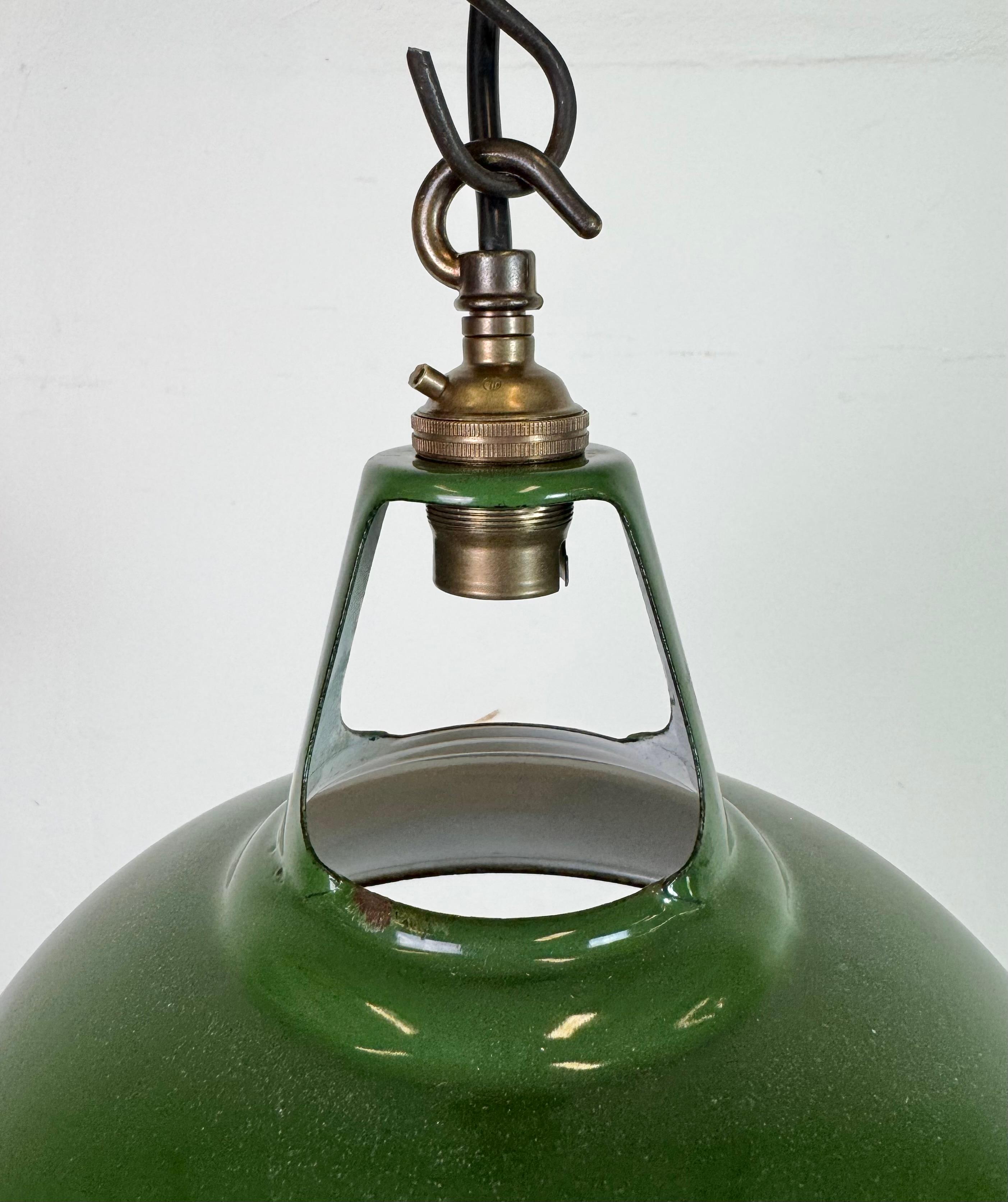 Industrial Green Enamel Factory Pendant Lamp from Coolicon, 1950s In Good Condition For Sale In Kojetice, CZ