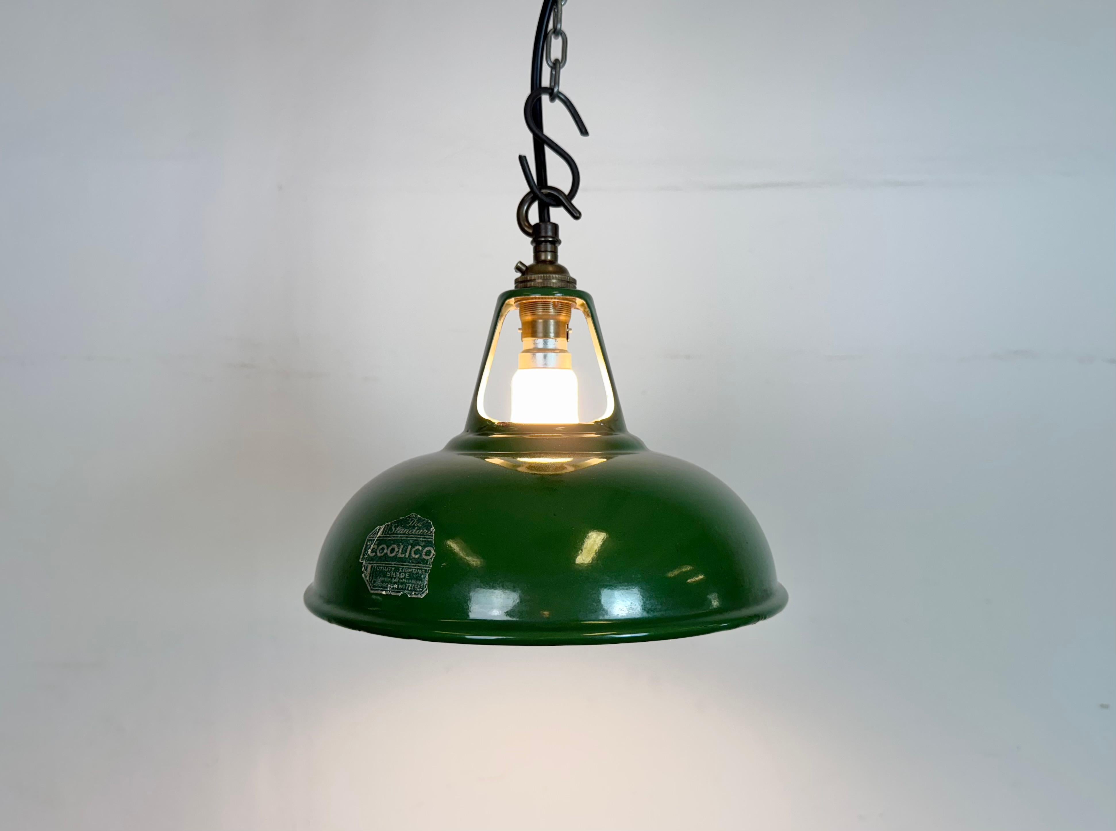 Industrial Green Enamel Factory Pendant Lamp from Coolicon, 1950s For Sale 3