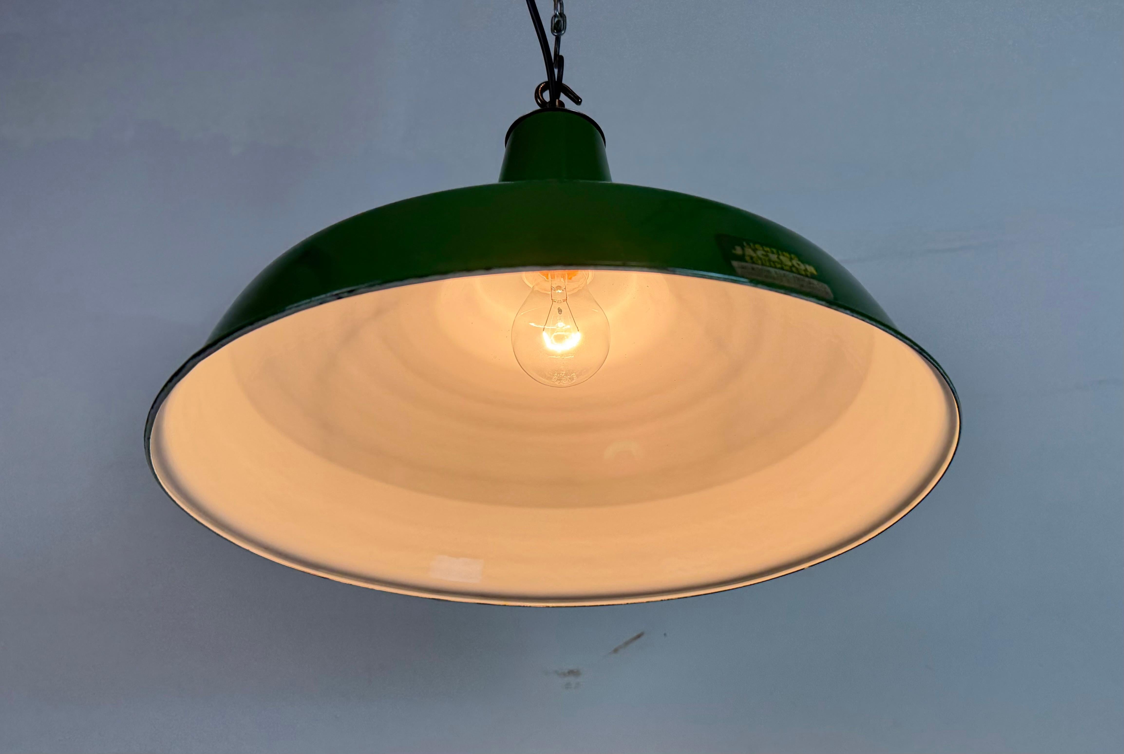 Lampada a sospensione industriale Greene & Greene Factory di Jackson Electrical Co. in vendita 3