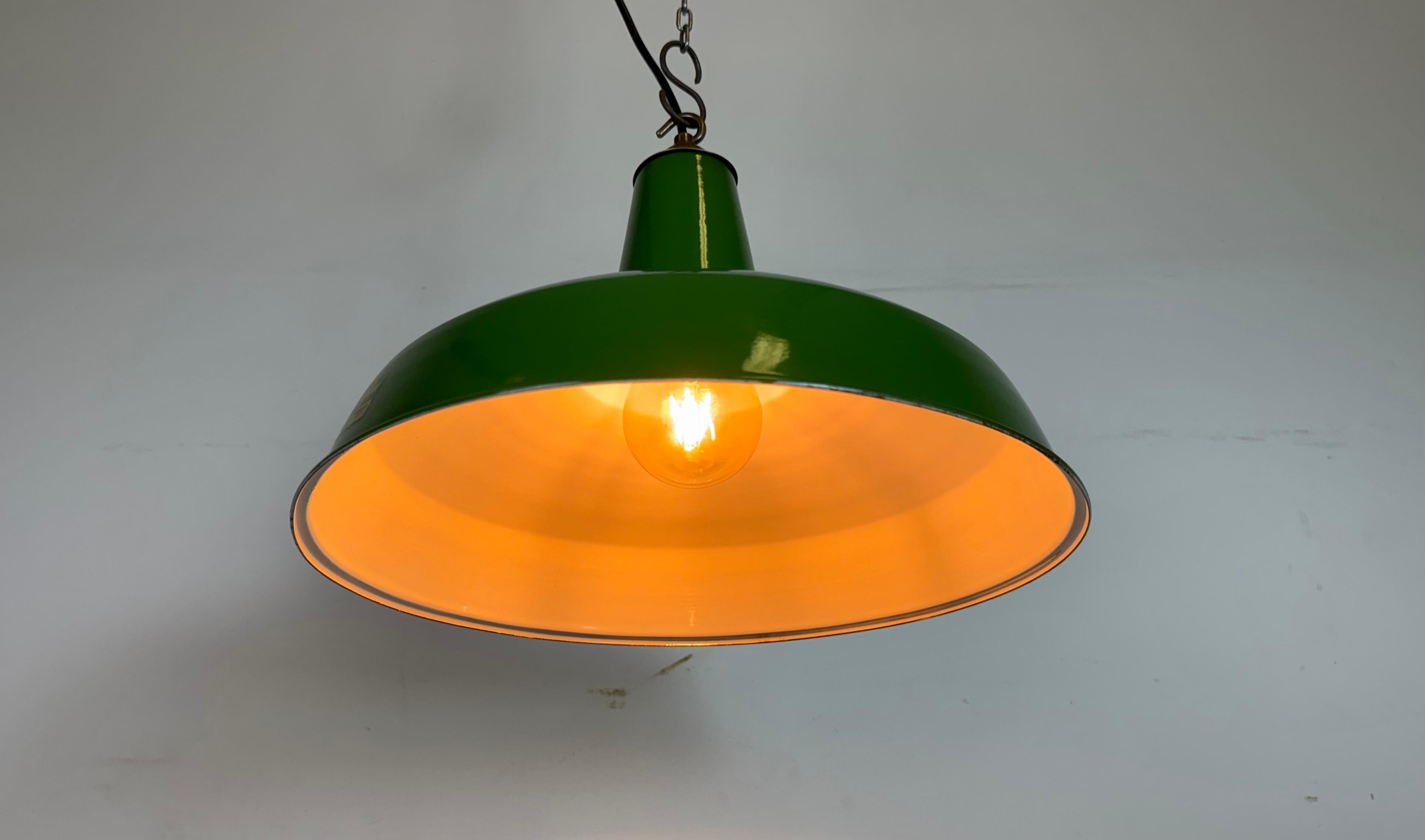 Lampada a sospensione industriale Greene & Greene Factory di Jackson Electrical Co. in vendita 4