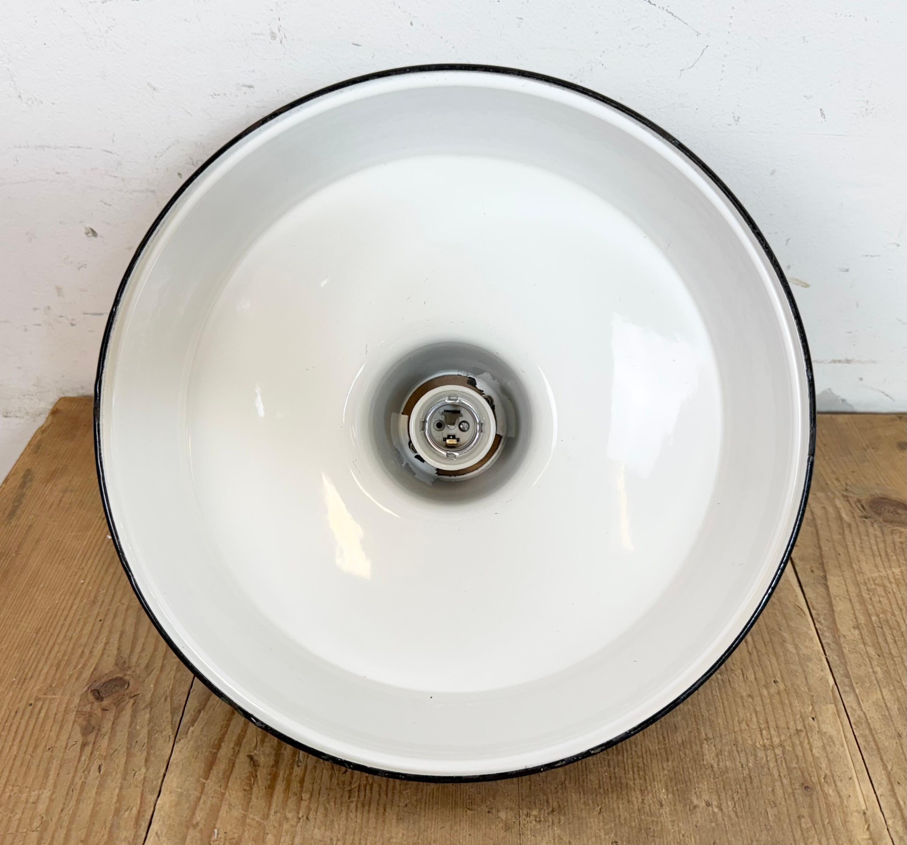 Industrial Green Enamel Factory Pendant Lamp from Multi Electrical Co., 1960s For Sale 10