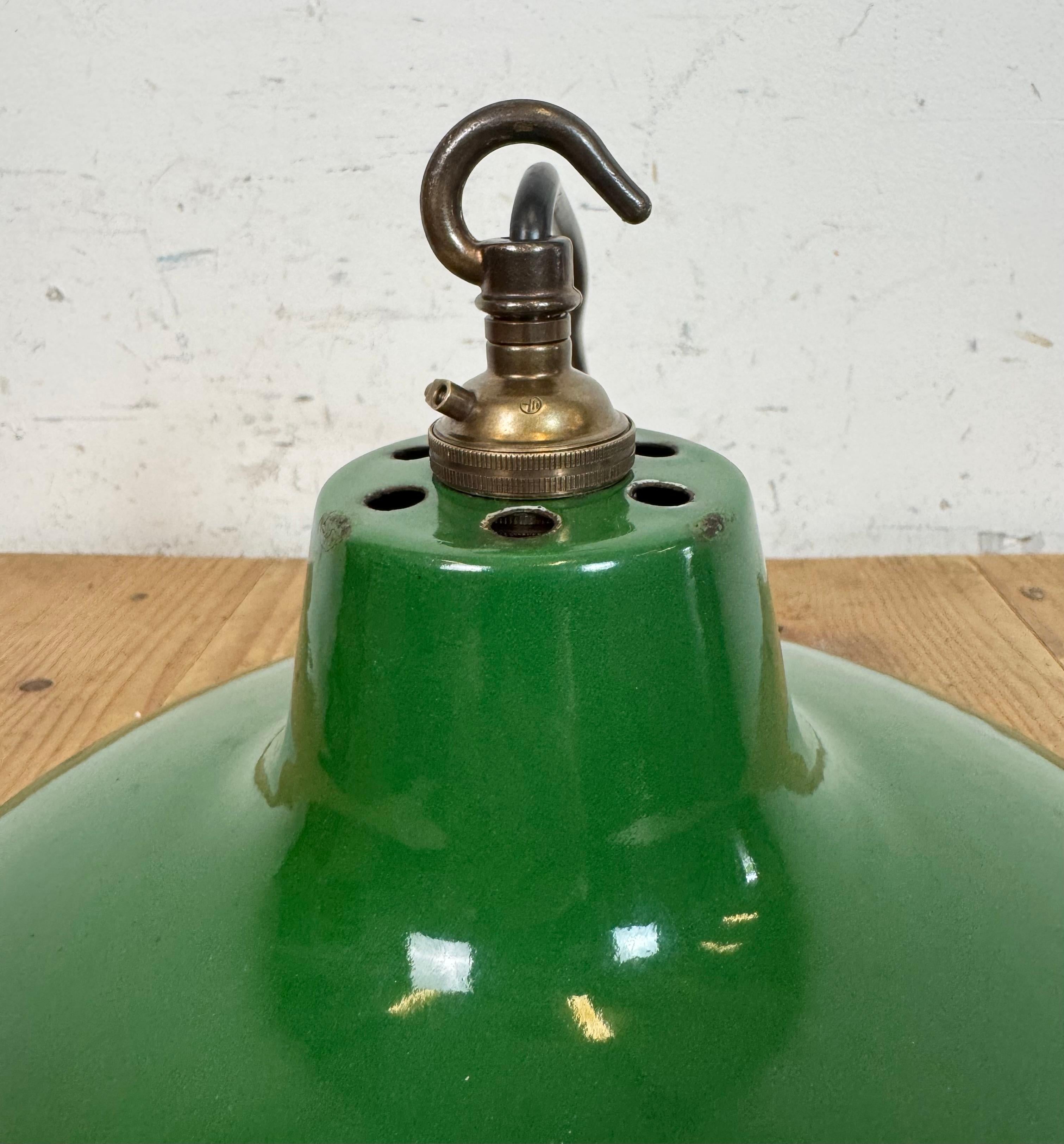 Industrial Green Enamel Factory Pendant Lamp from Revo, 1950s For Sale 10