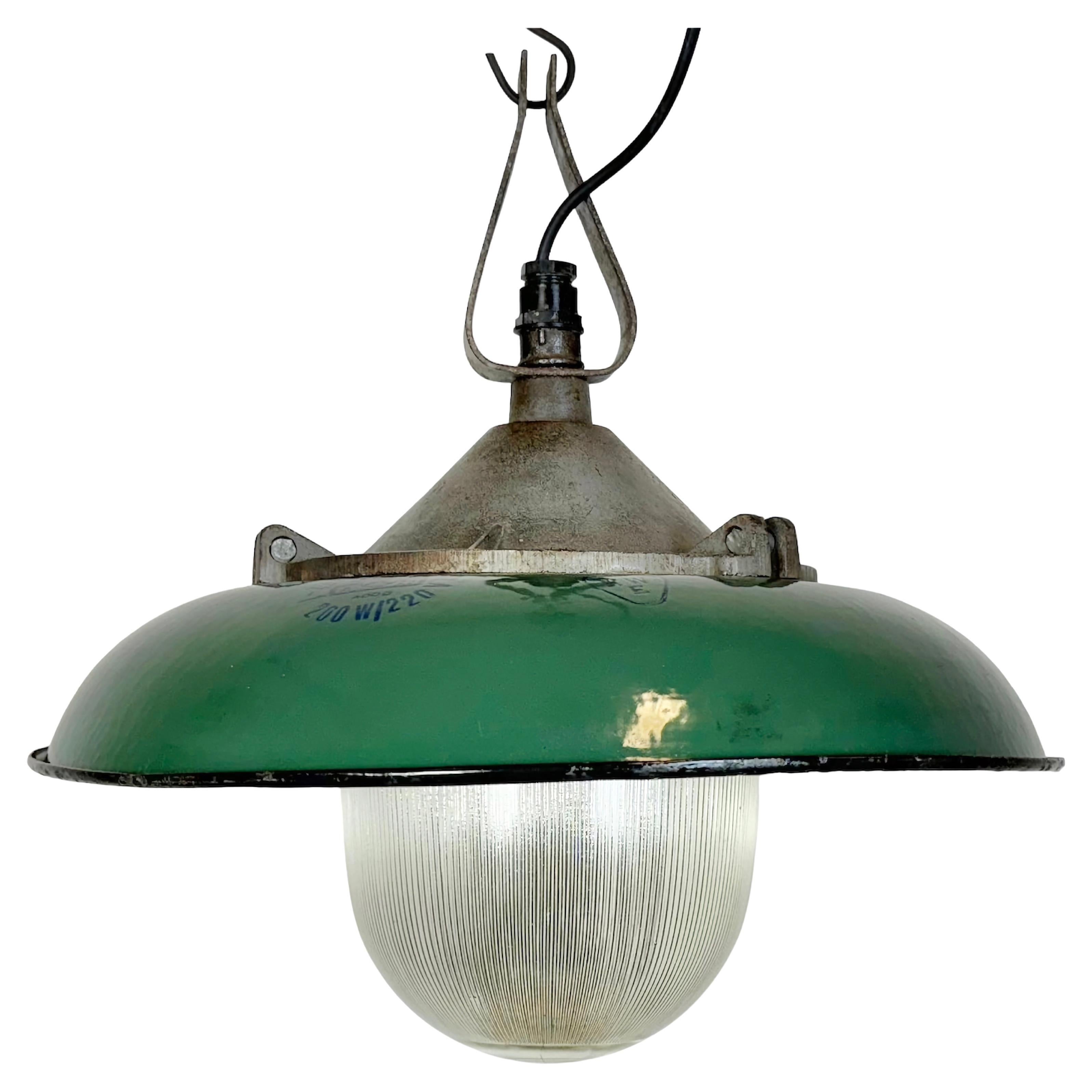Industrial Green Enamel Factory Pendant Lamp in Cast Iron, 1960s For Sale