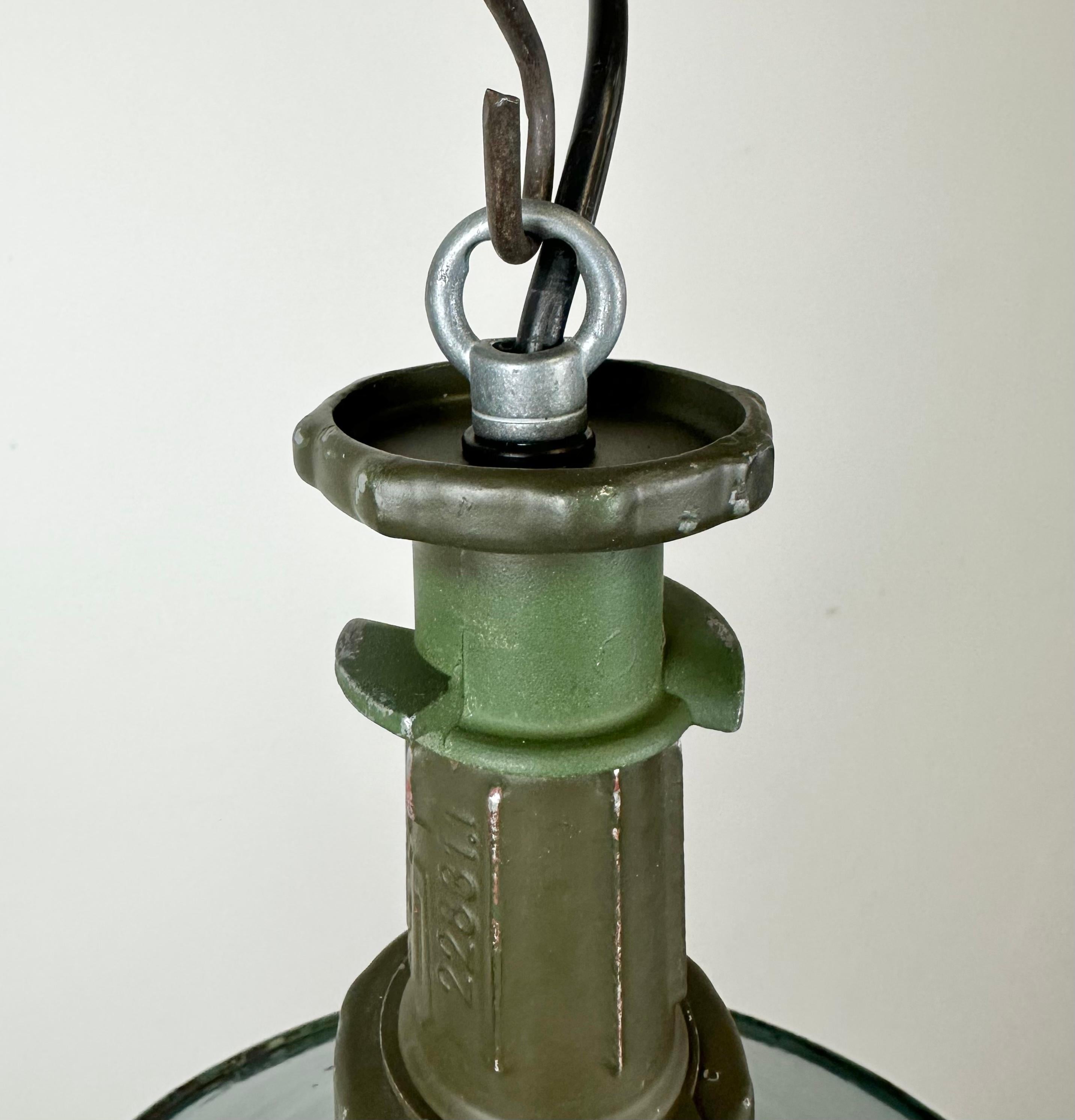 20th Century Industrial Green Enamel Factory Pendant Lamp with Cast Aluminium Top, 1960s For Sale