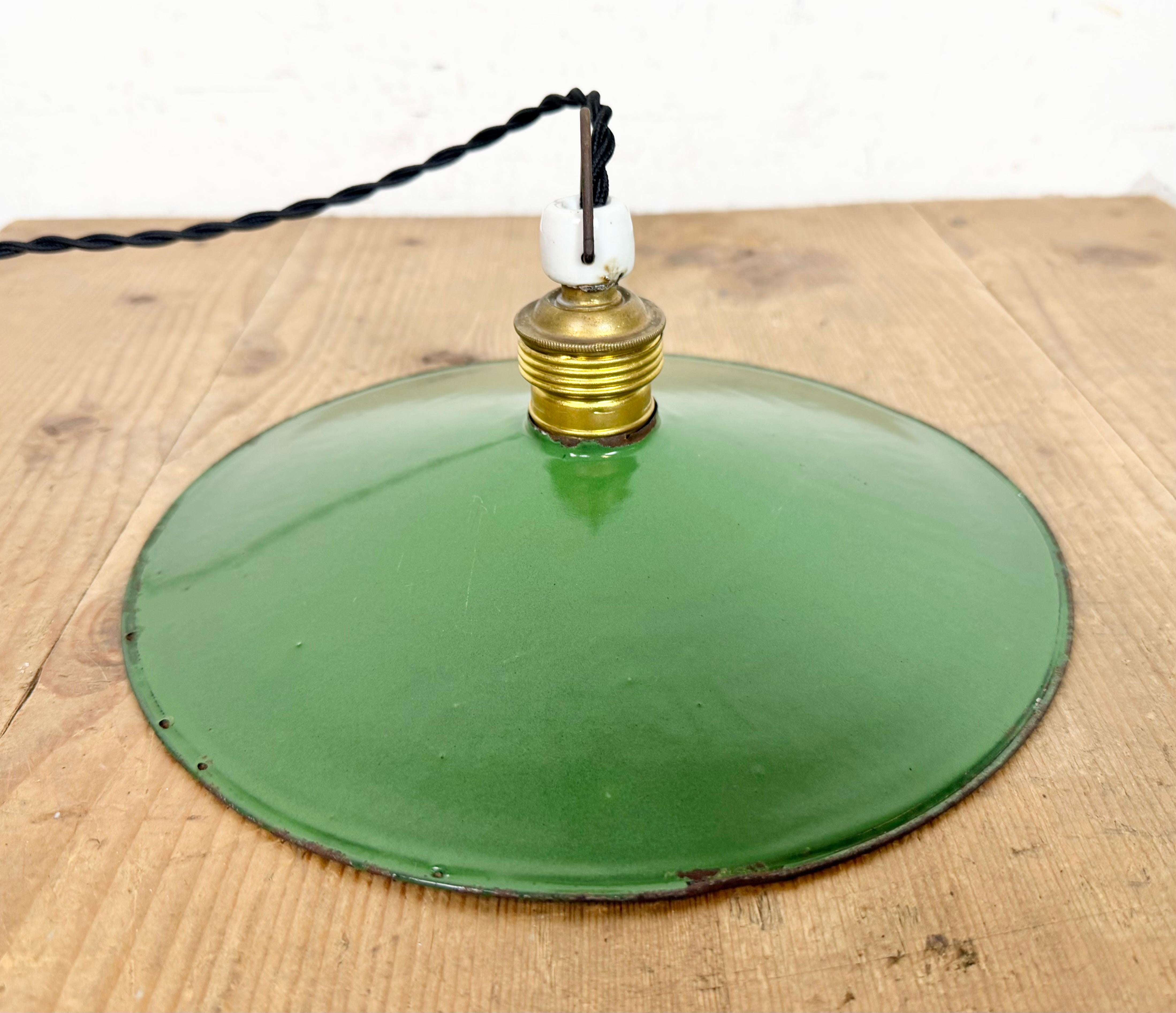 Industrial Green Enamel Light, 1930s For Sale 5