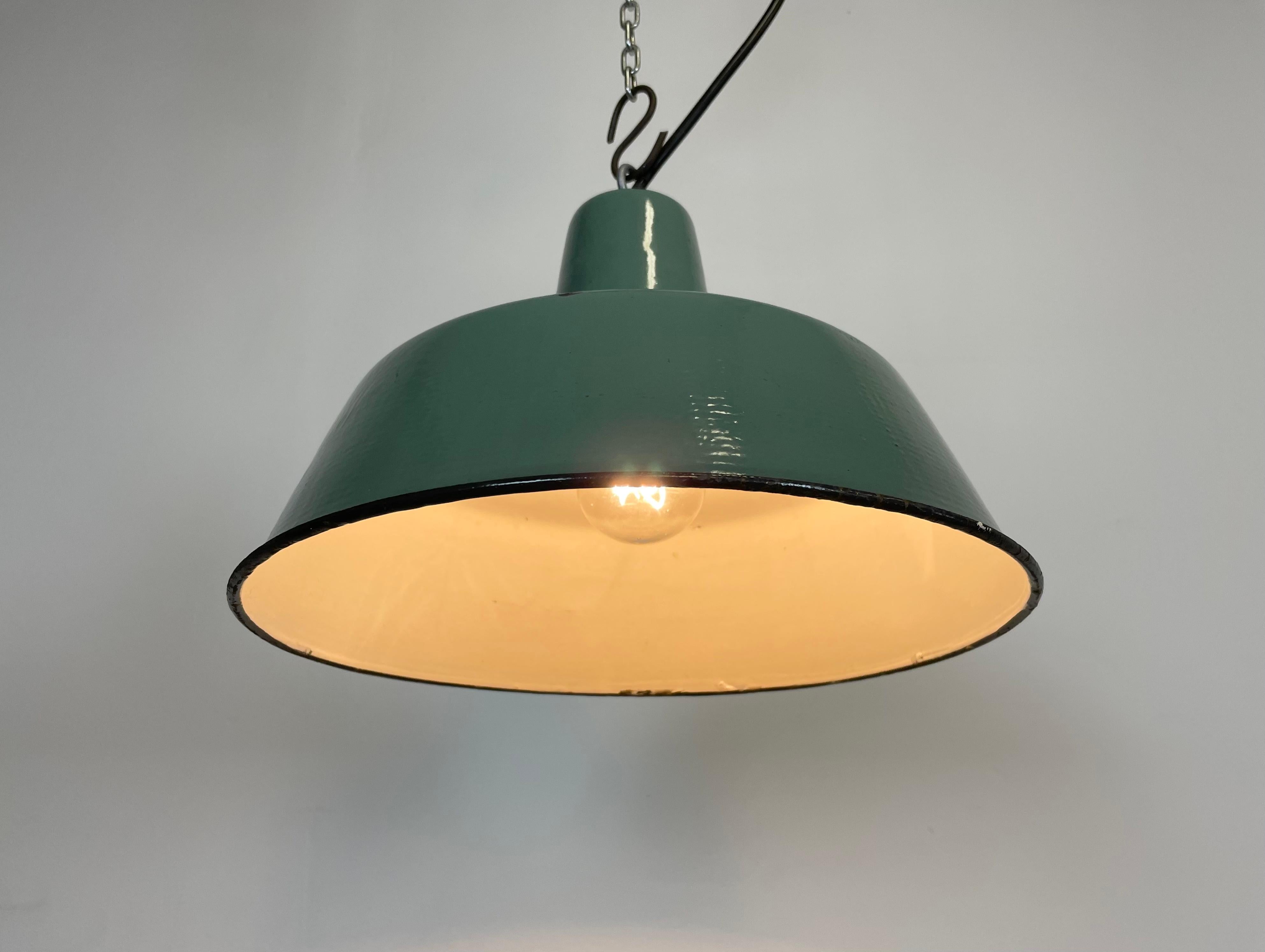 Industrial Green Enamel Pendant Lamp, 1960s 2