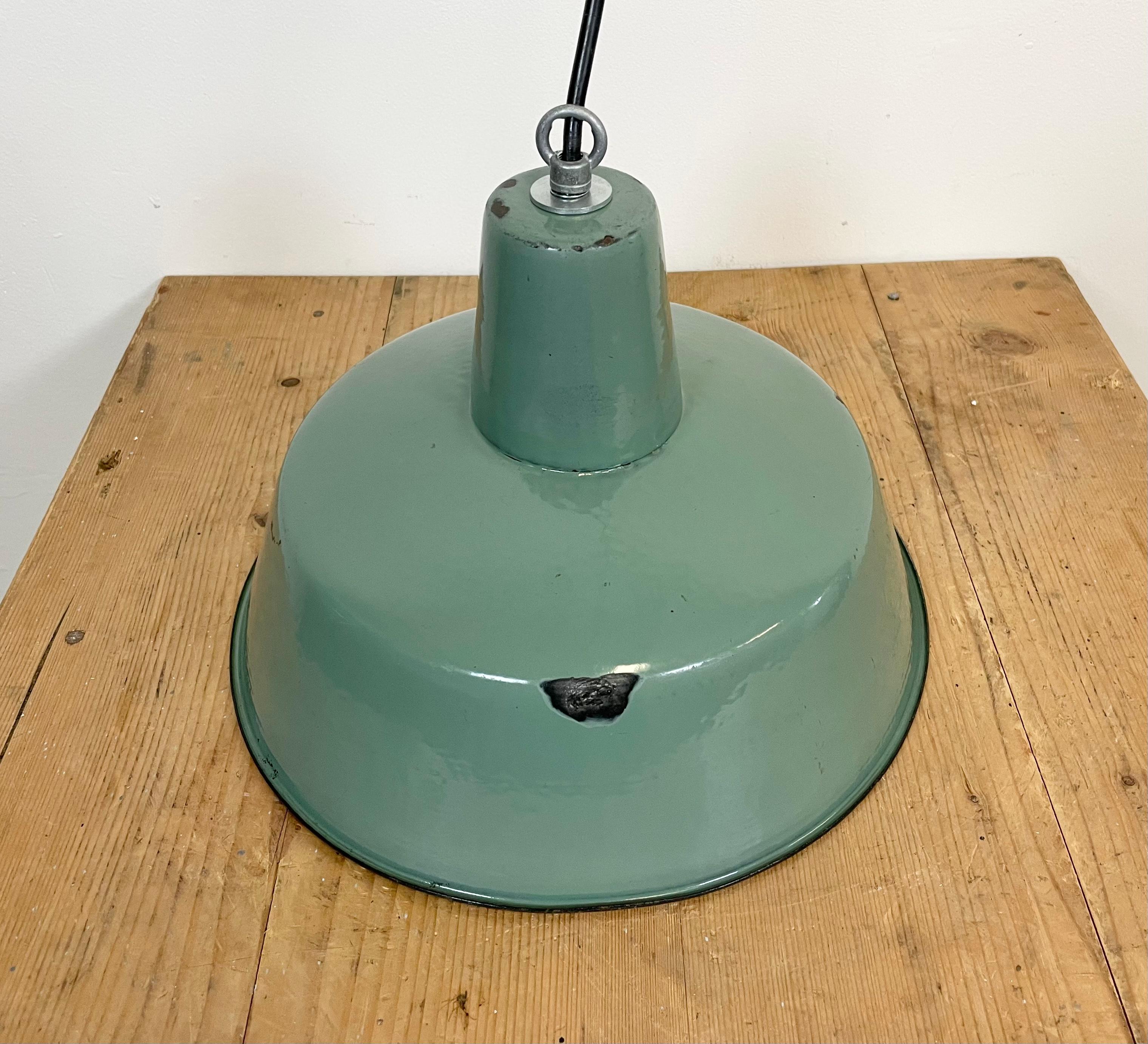 Industrial Green Enamel Pendant Lamp, 1960s 4