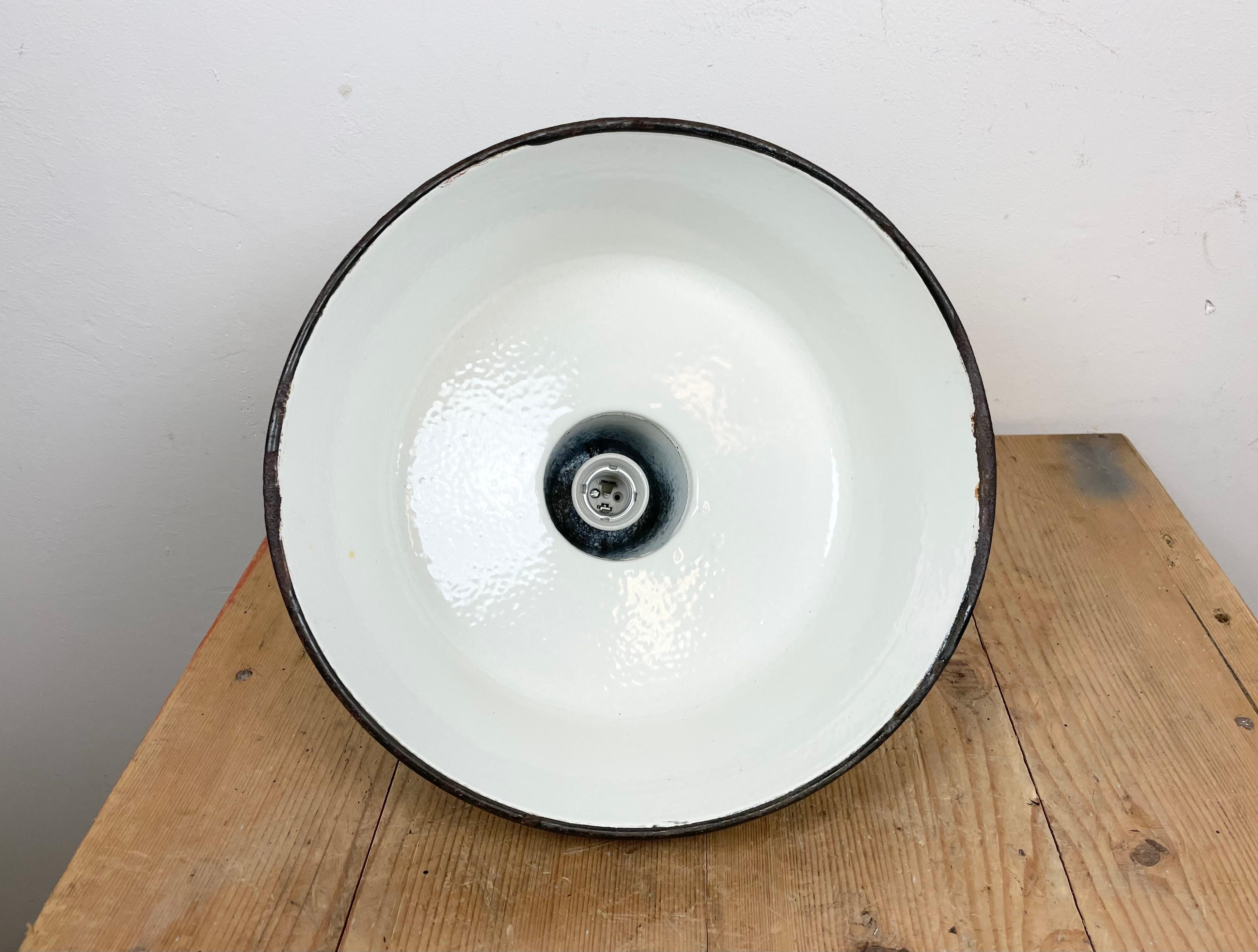 Industrial Green Enamel Pendant Lamp, 1960s For Sale 13