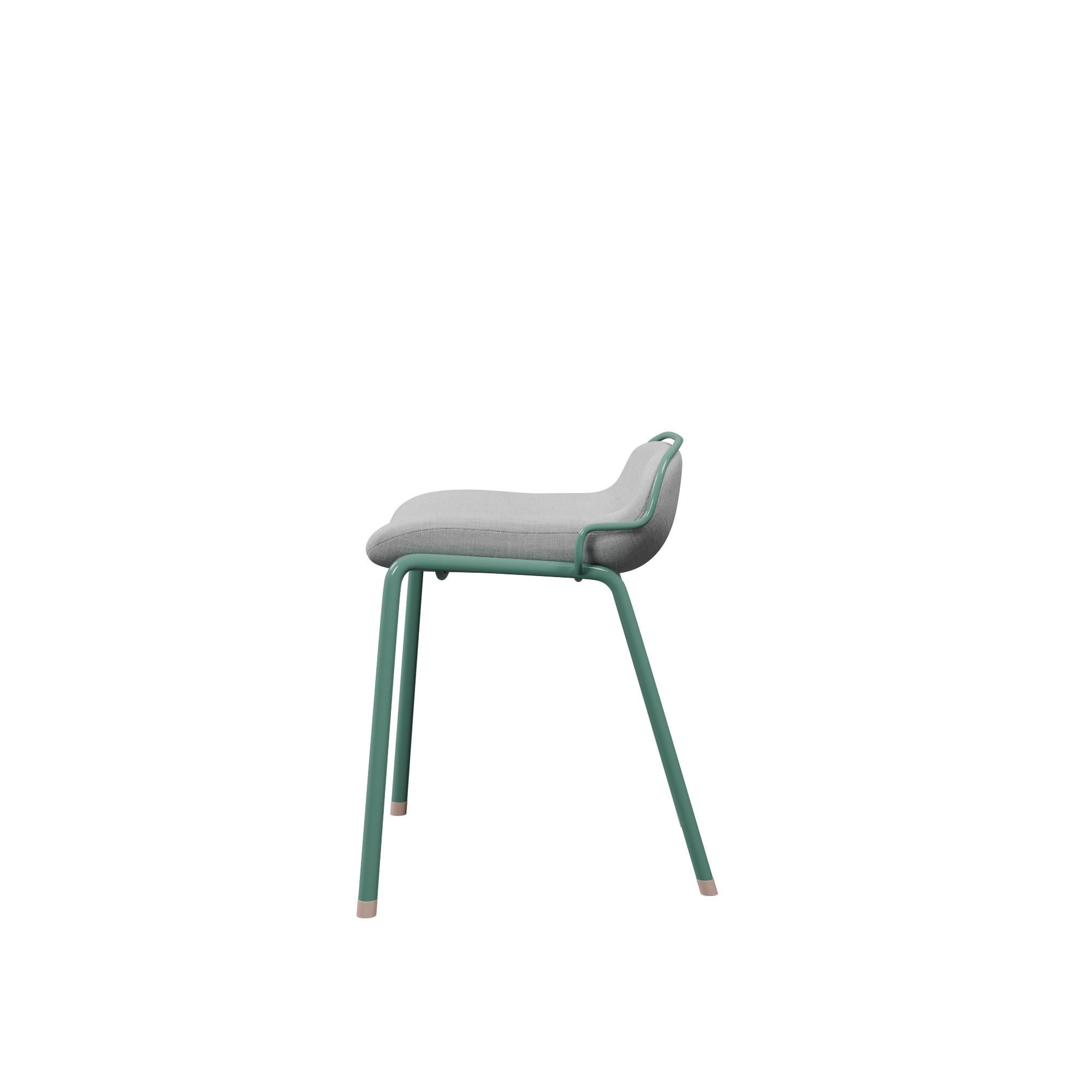 Sgabello industriale con finitura verde mare DUV e tessuto crema realizzato a mano da Fabrice In condizioni Nuovo in vendita a Lordelo, PT
