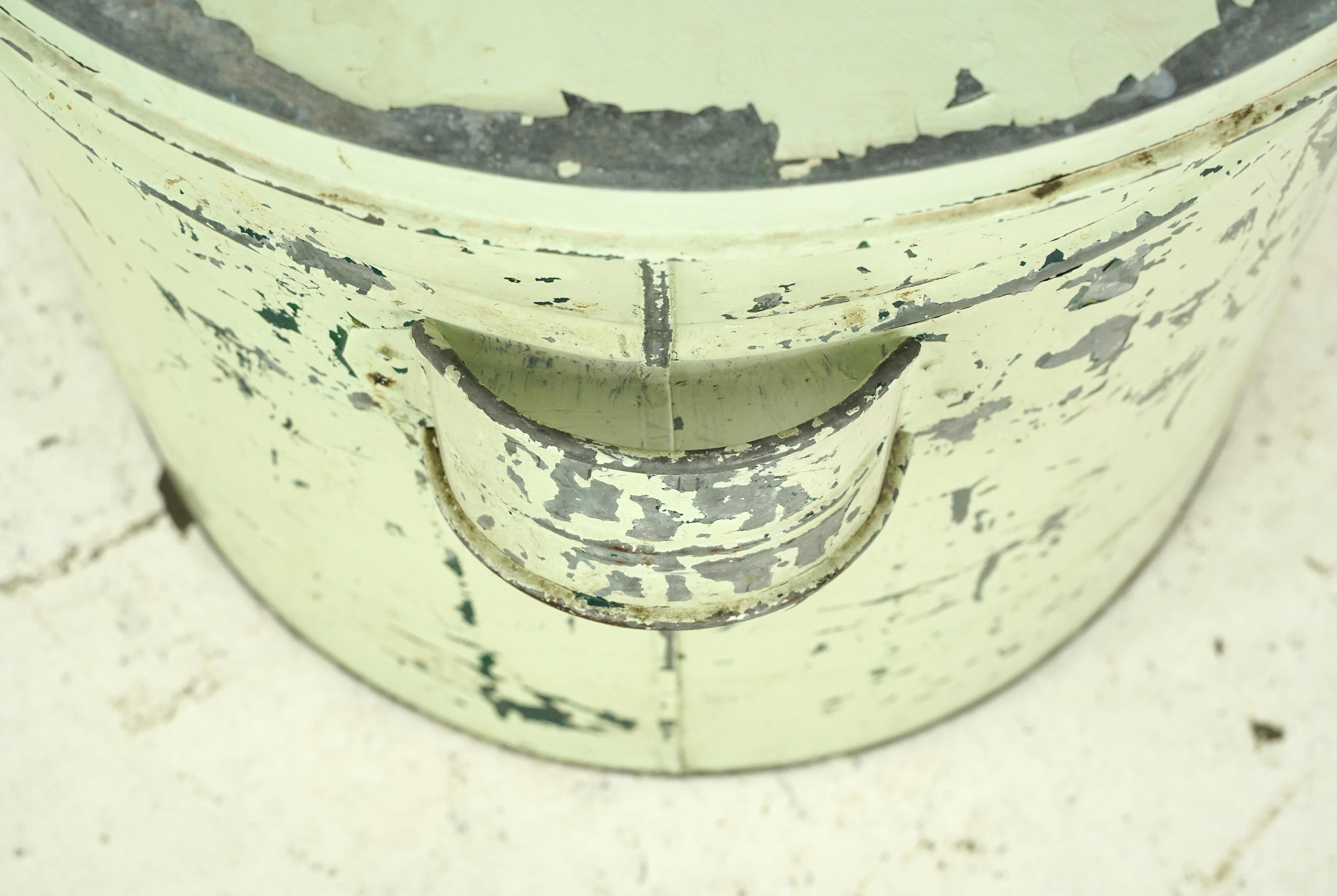 Can industriale Greene & Greene in acciaio con coperchio in vendita 3