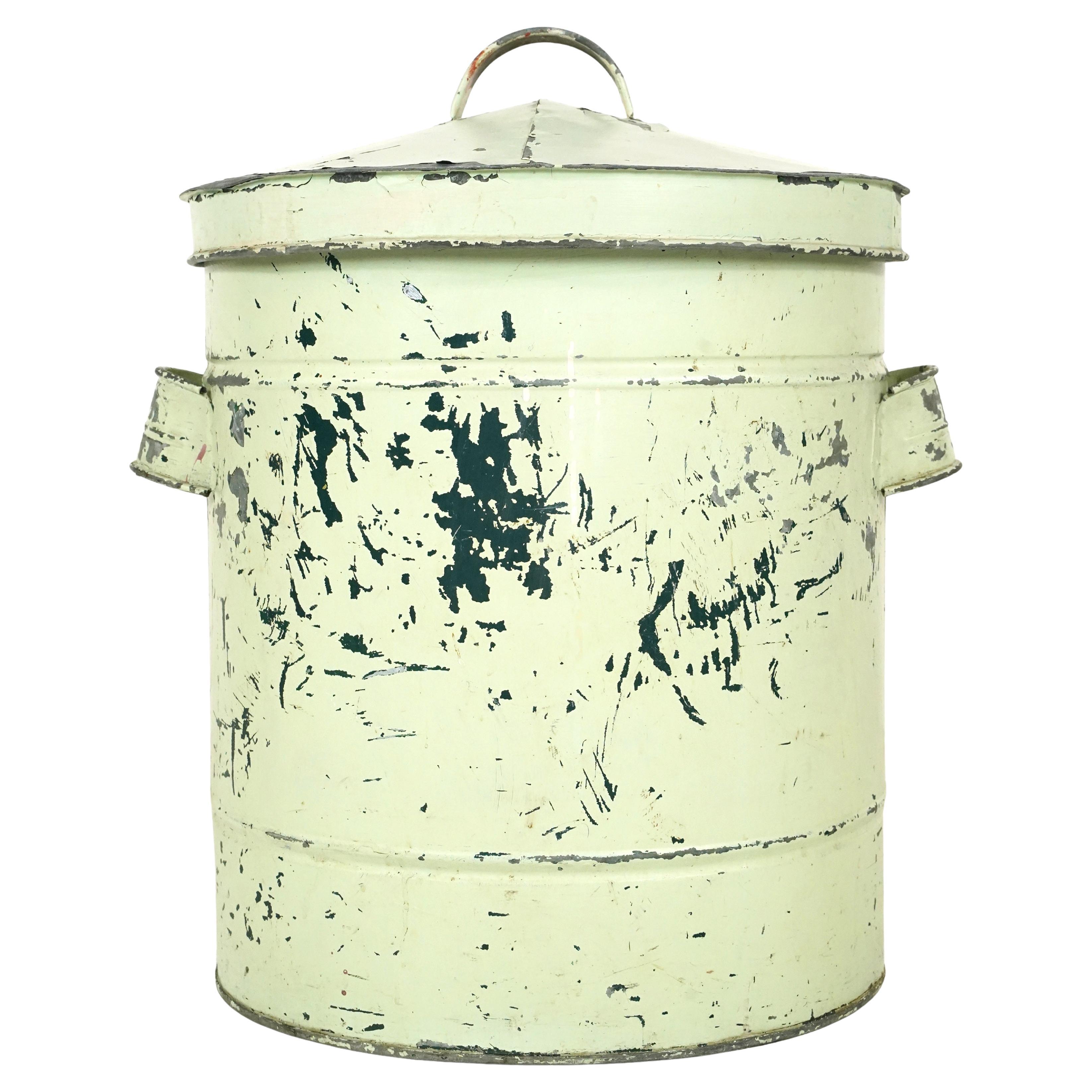 Can industriale Greene & Greene in acciaio con coperchio in vendita