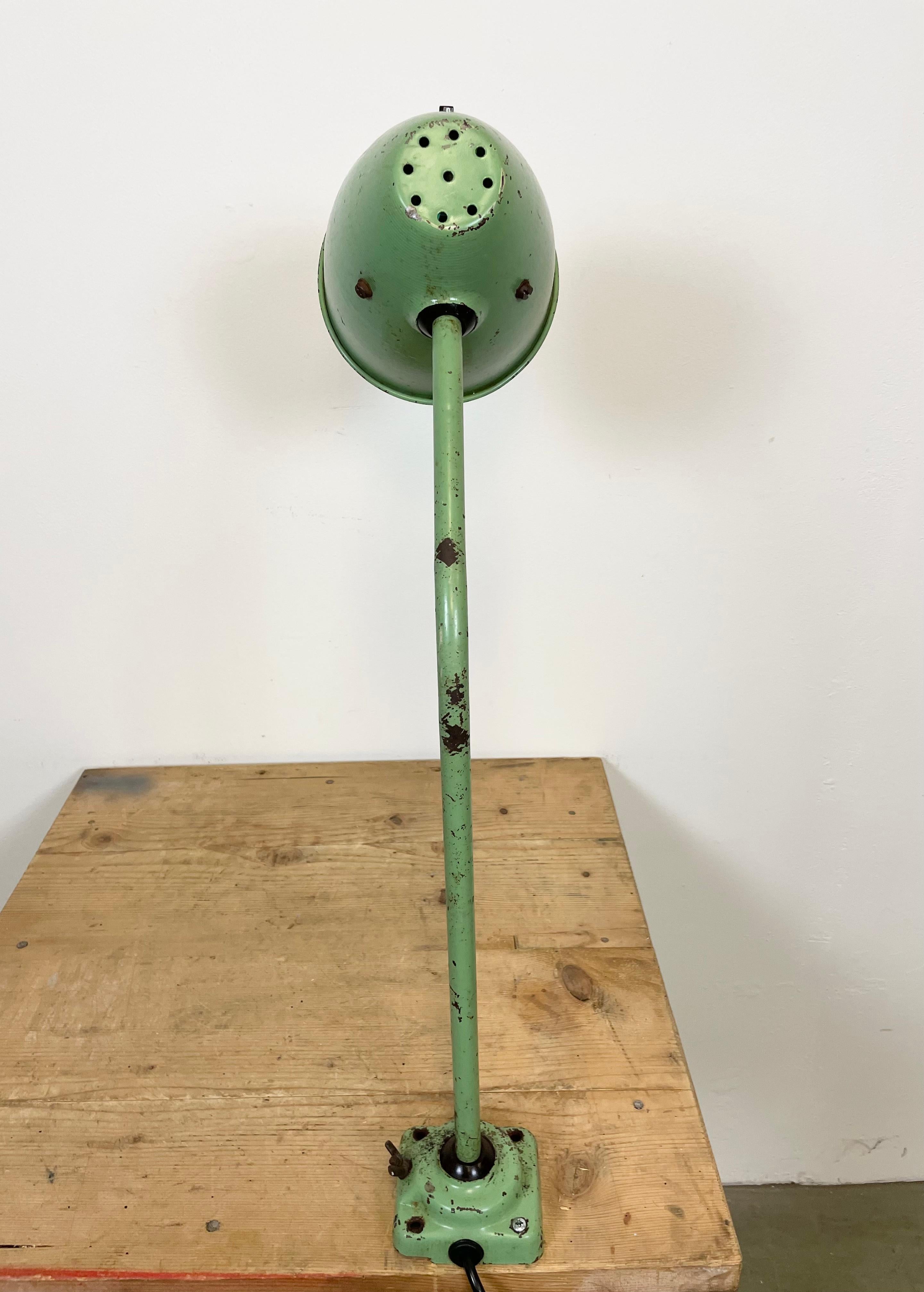Industrial Green Table Lamp, 1960s For Sale 3